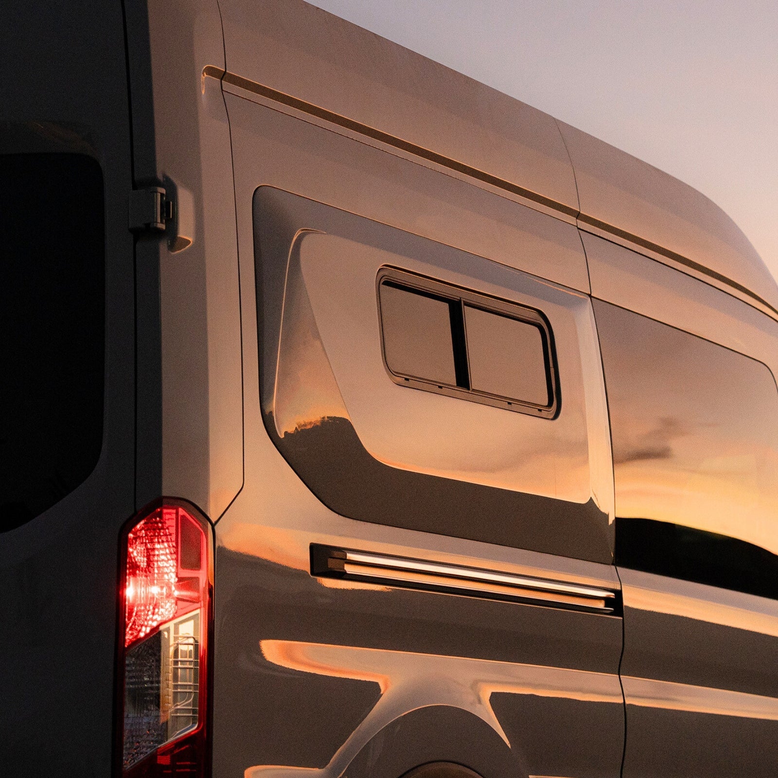 VANSPEED TRANSIT EXTERIOR CAPSULES