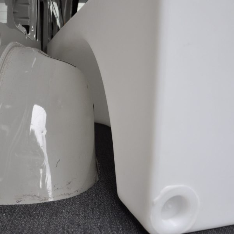 NW Conversions 36 Gallon Wheel Well Water Tank - Centered (SP-C-36)
