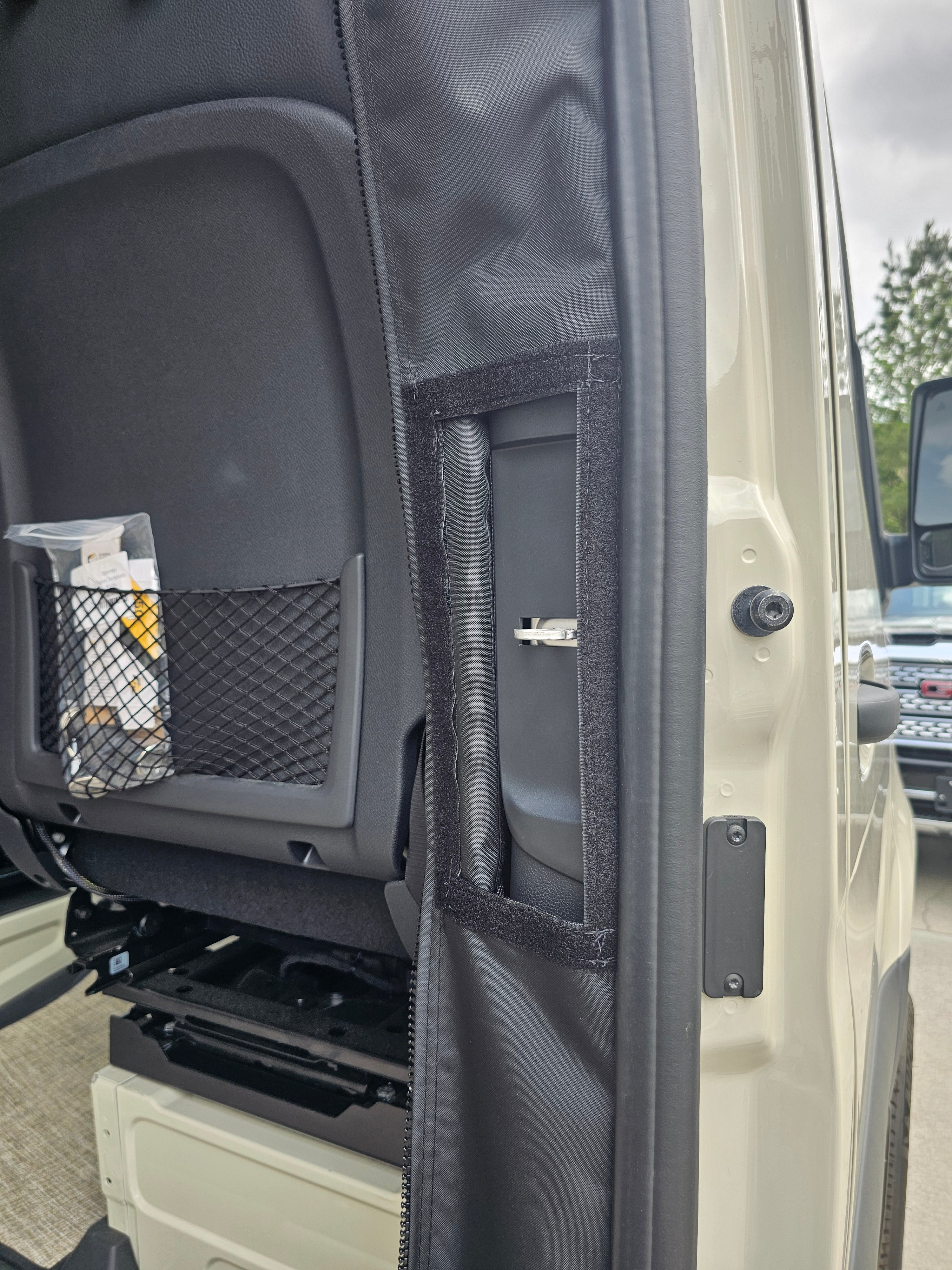 The Bug Wall Sprinter 2025+ Sliding Screen - New-Latch Fit
