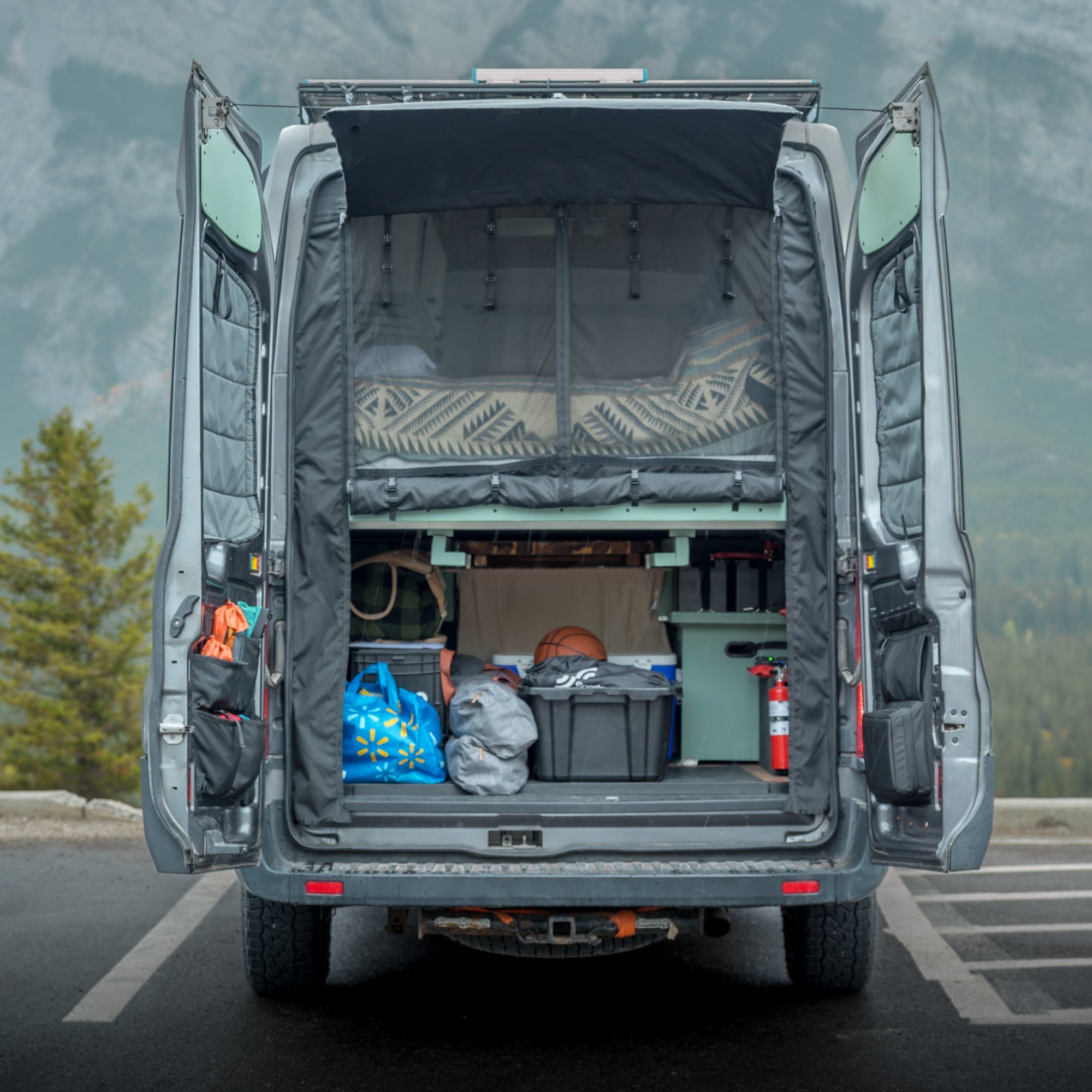 VanEssential Ford Transit Bug Screen - Rear Door - Rear-Door Airflow