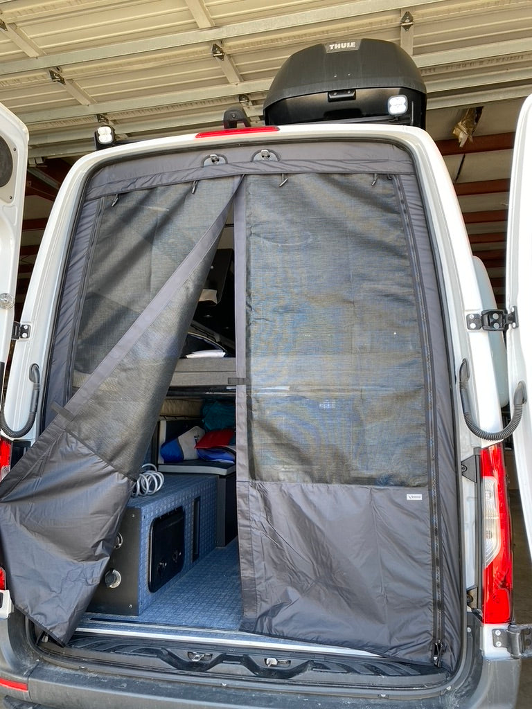 VANNON REAR DOOR MAGNETIC BUG SCREEN