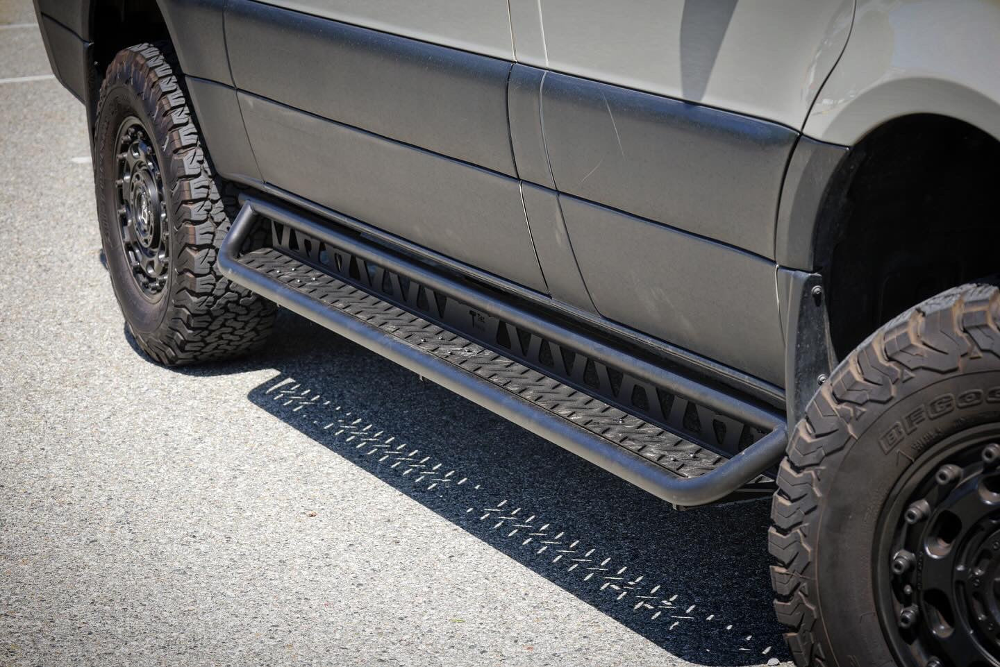 Tec Vanlife Sprinter Full-Length Running Boards - Continuous Step