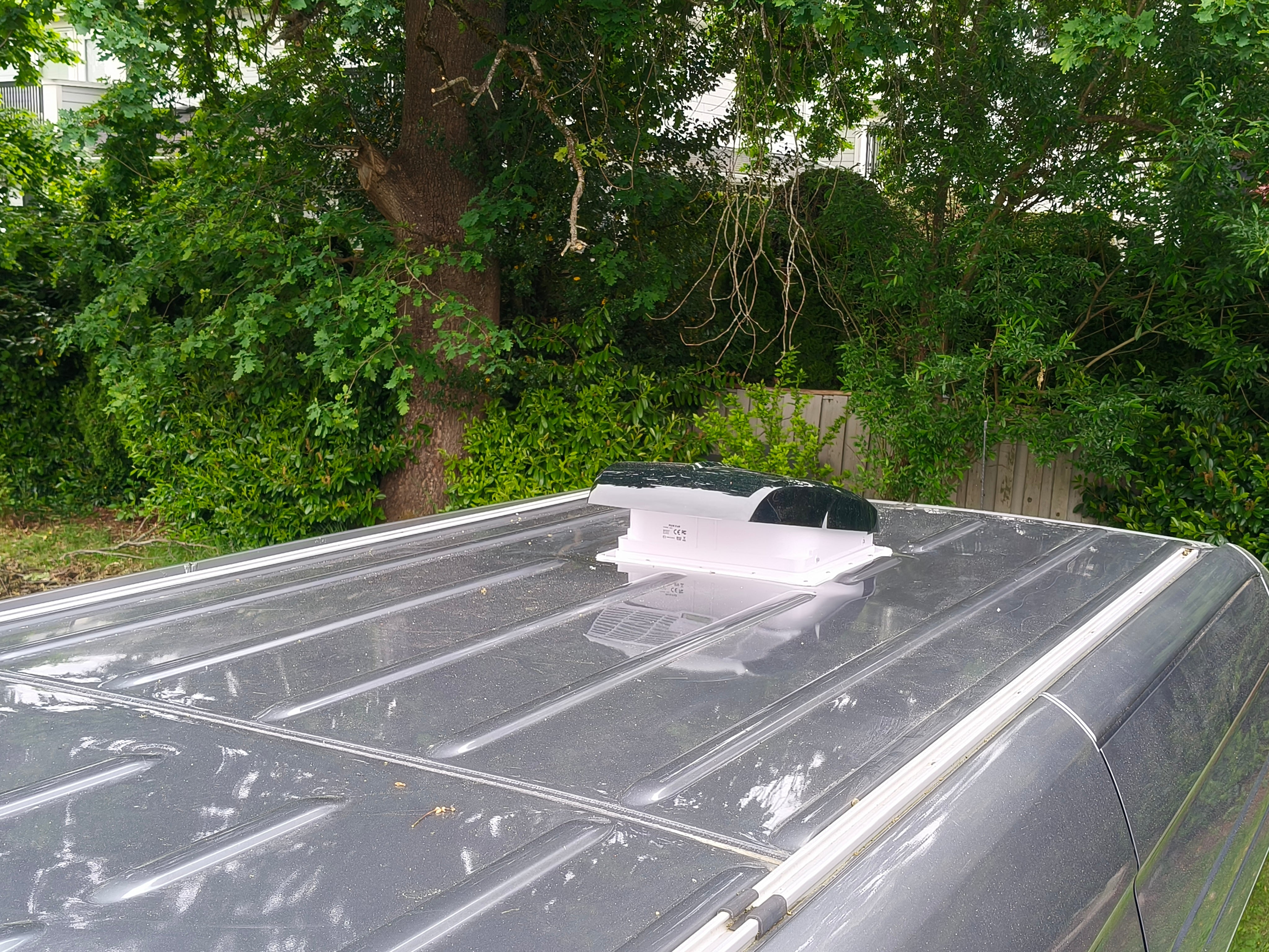 Tec Vanlife PLUS Brushless Roof Fan - Remote Climate Control