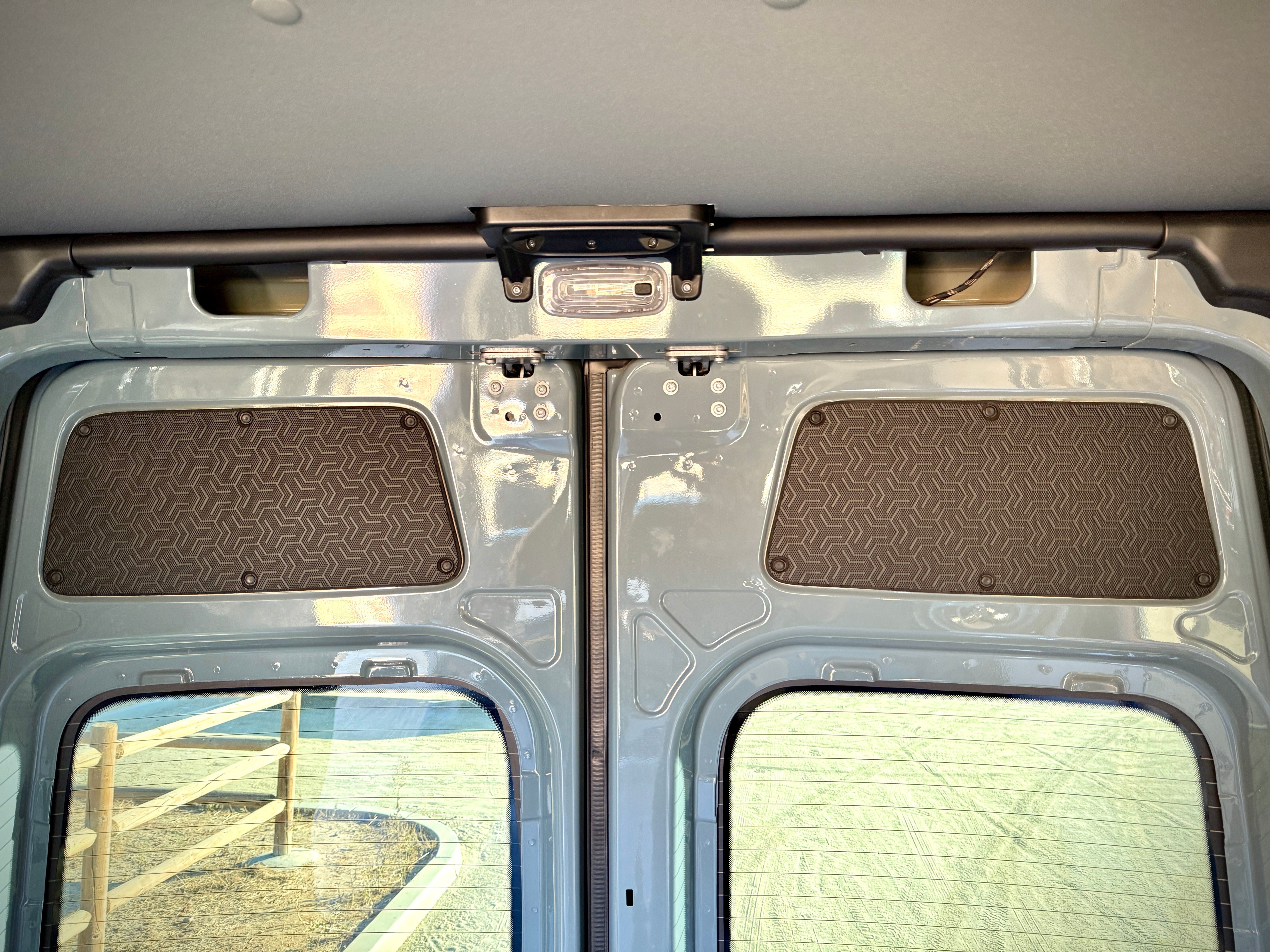 SANDY VANS SPRINTER SLIDER DOOR PANEL (TETRAPOD DESIGN) - 2007+