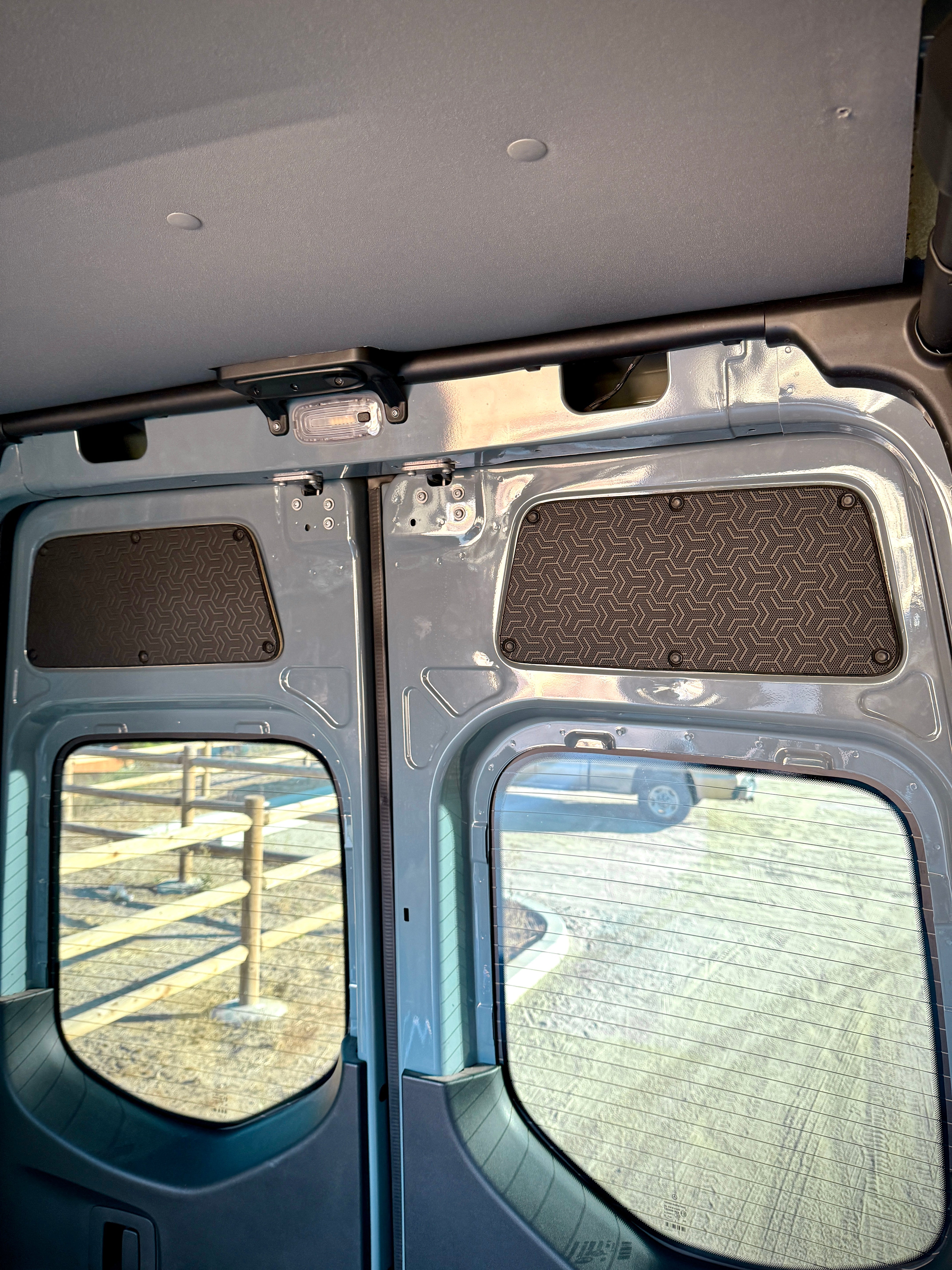 SANDY VANS SPRINTER SLIDER DOOR PANEL (TETRAPOD DESIGN) - 2007+