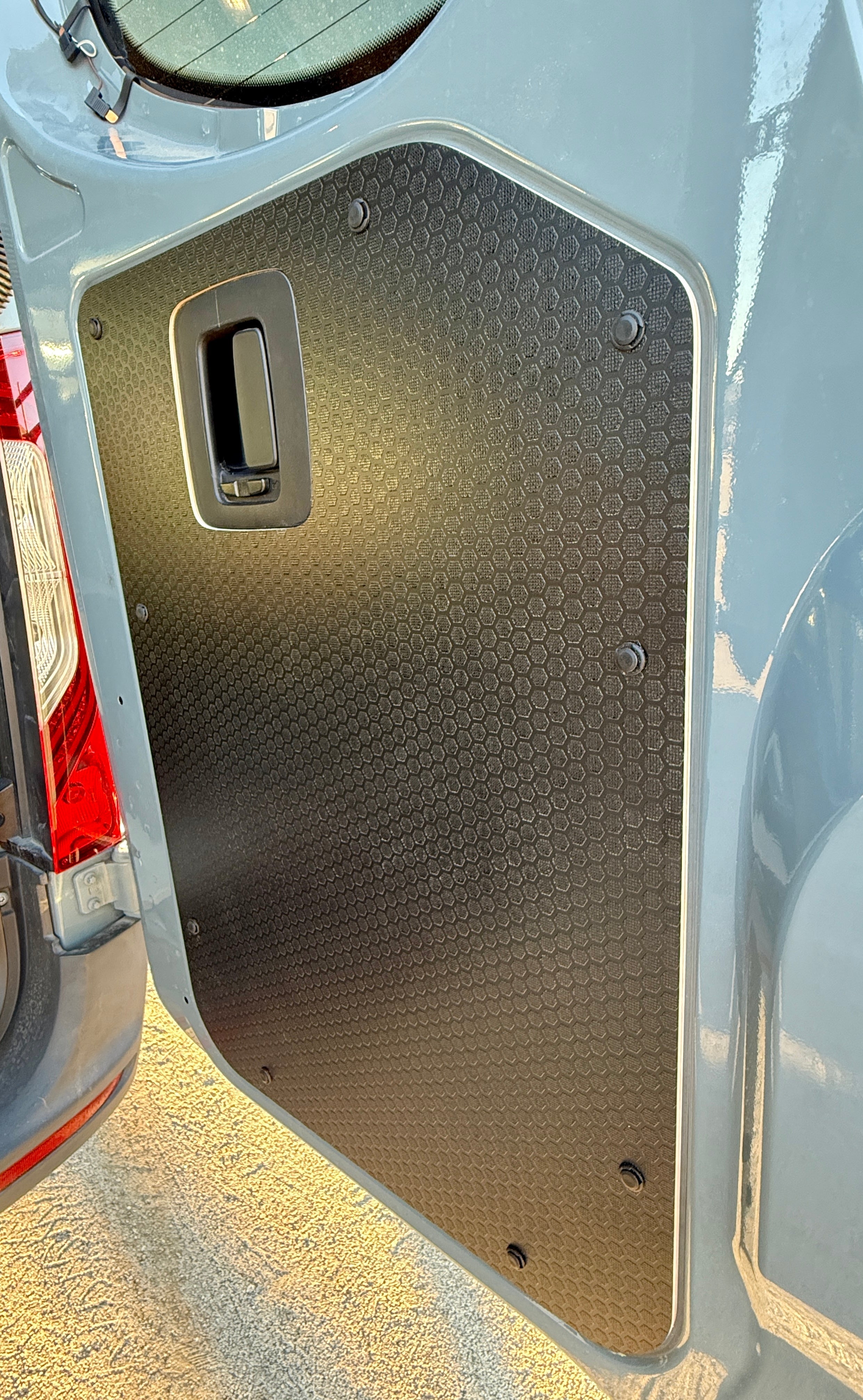 Sandy Vans Sprinter Lower Rear Door Panels (Black-Hex)