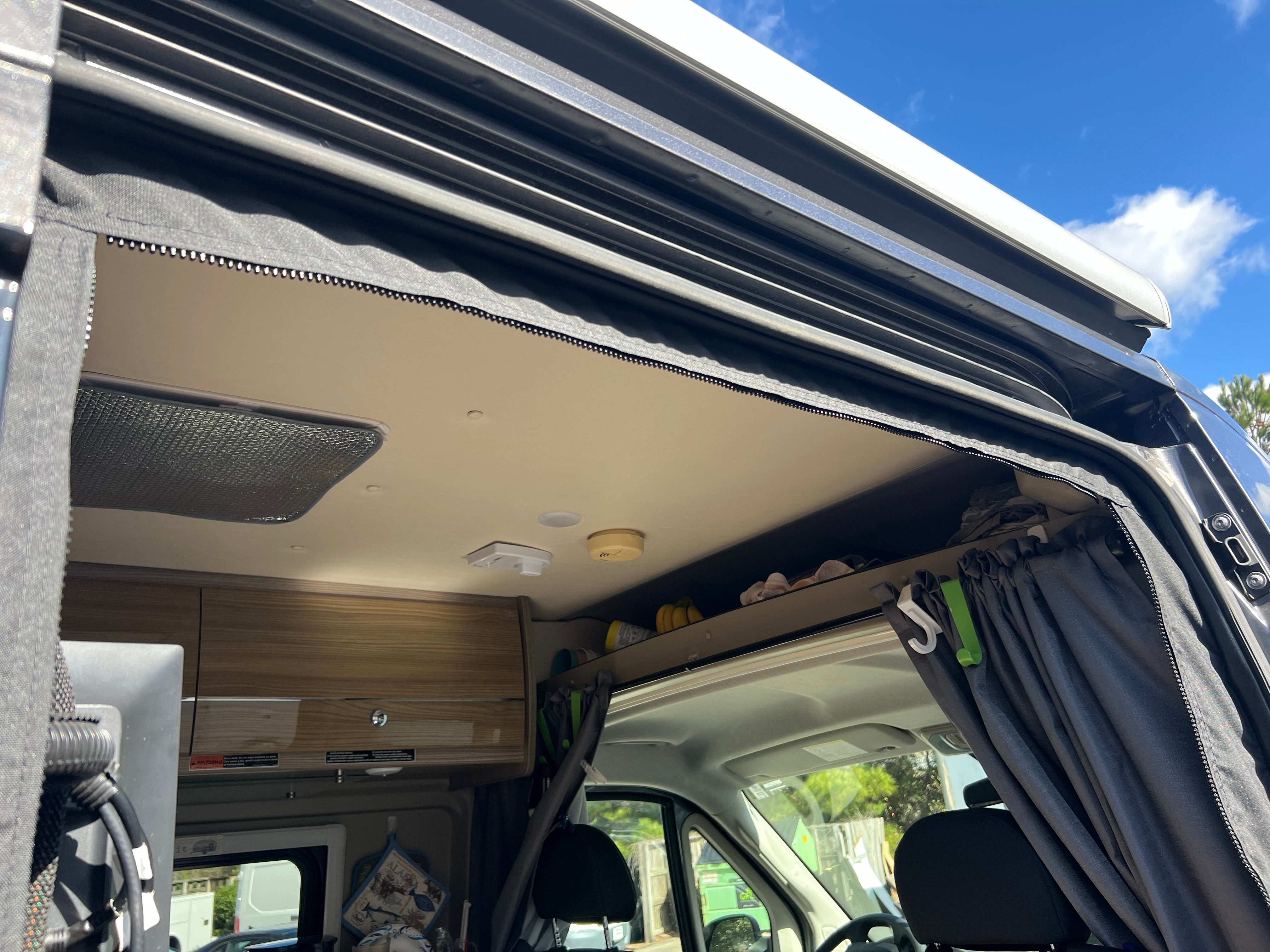 The Bug Wall Transit Sliding Door Screen - Custom Entry