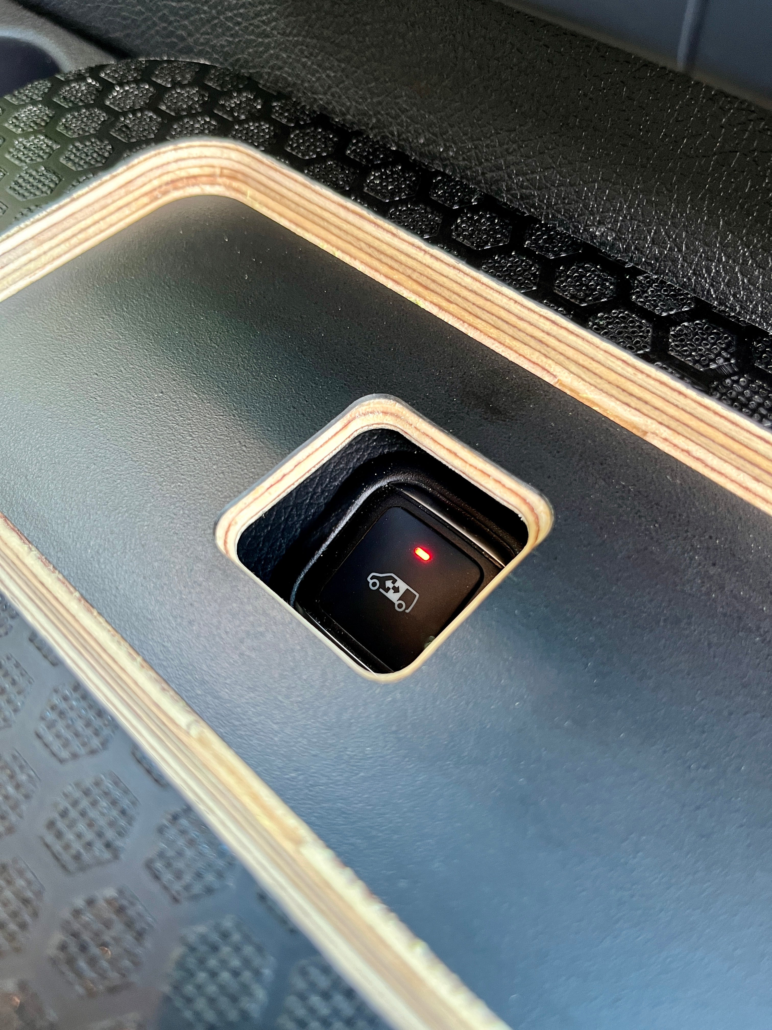 Mercedes Sprinter VS30 19-Current Black Hex Cup Holder Snack Tray