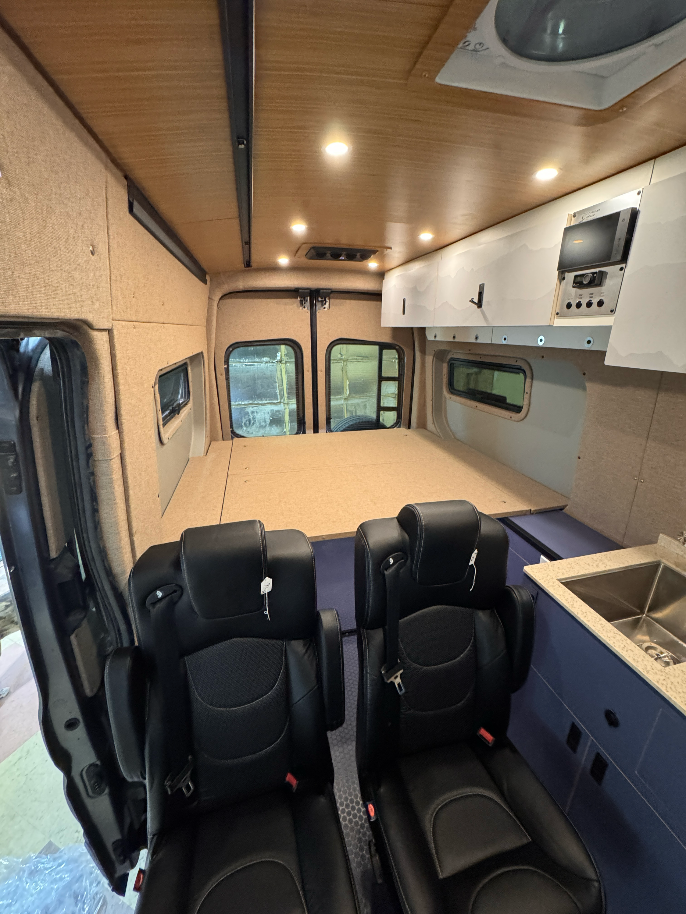 UNAKA GEAR CO. FORD TRANSIT INNIE SLEEPER CAPSULE POCKET (PASSENGER-SIDE)