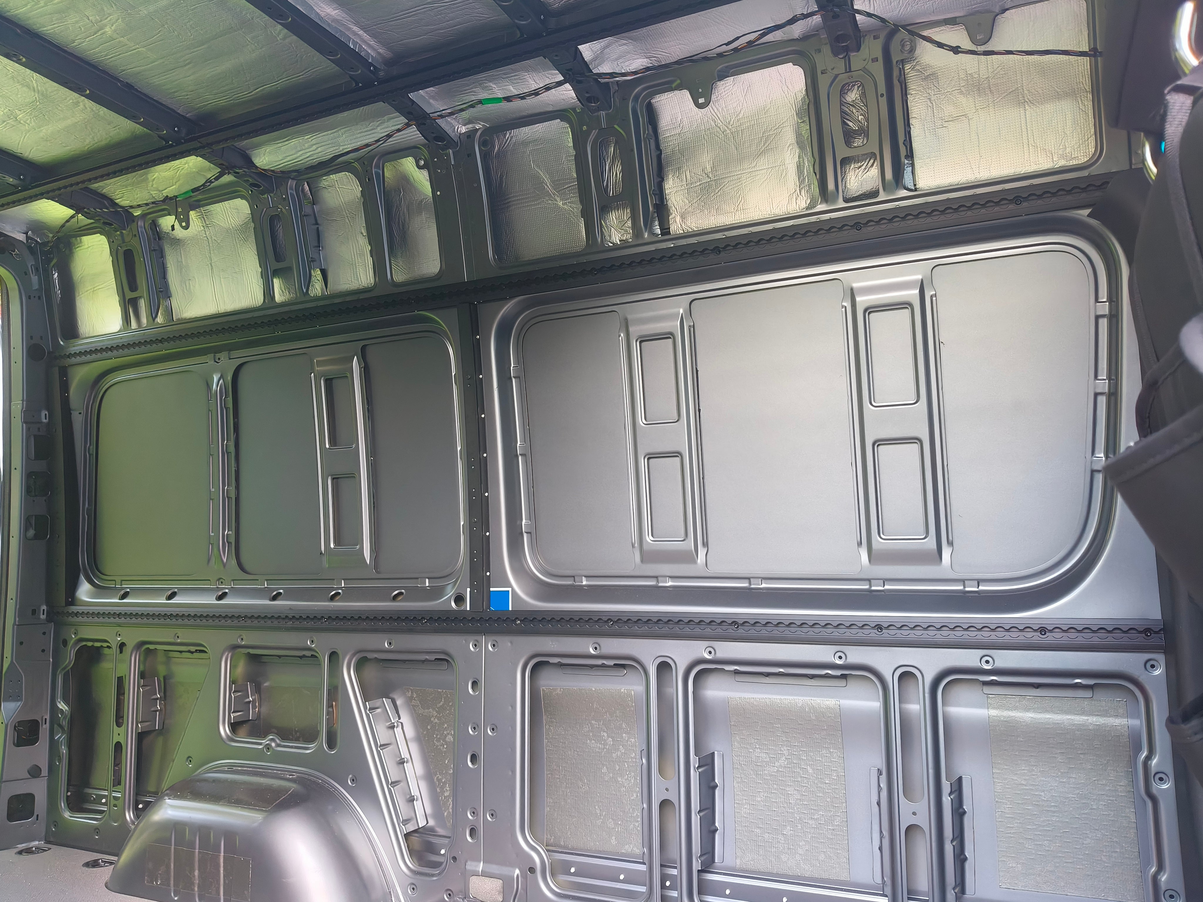 Tec Vanlife 2019+ Sprinter Wall Plate L-Track Kit - Structural Mounting