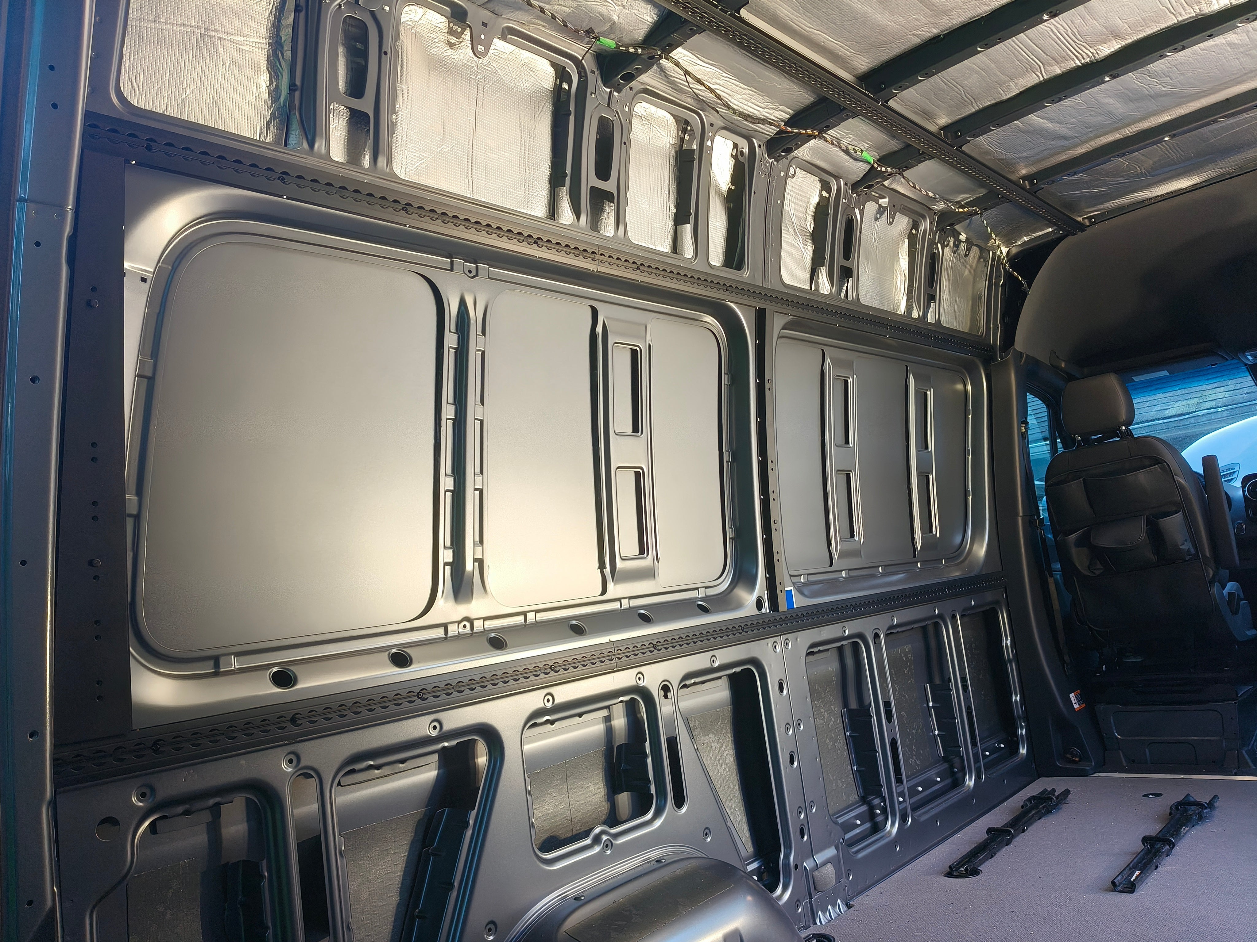 Tec Vanlife 2019+ Sprinter Wall Plate L-Track Kit - Structural Mounting
