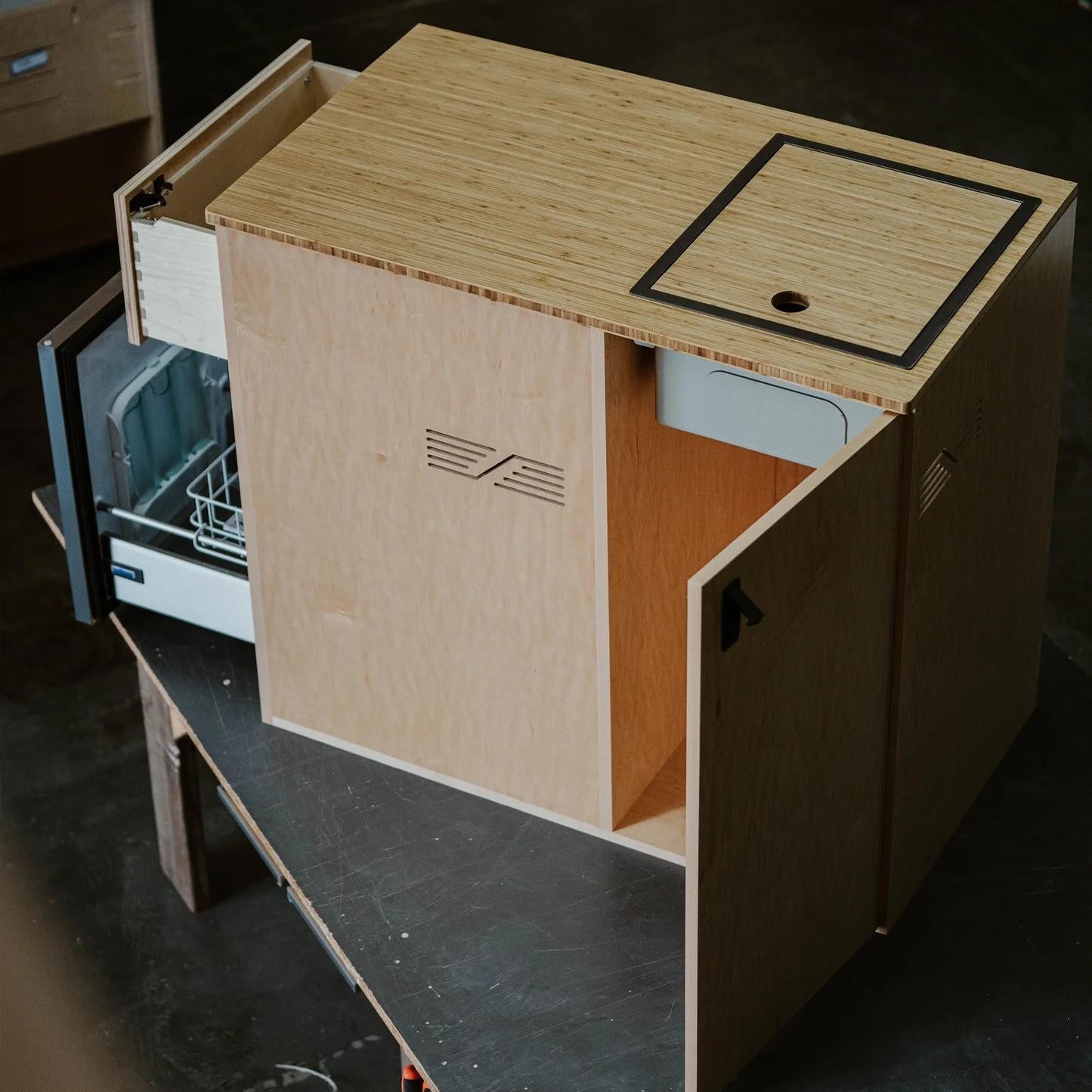 UNAKA GEAR CO. SPRINTER, TRANSIT, OR PROMASTER PASSENGER SIDE VAN KITCHEN