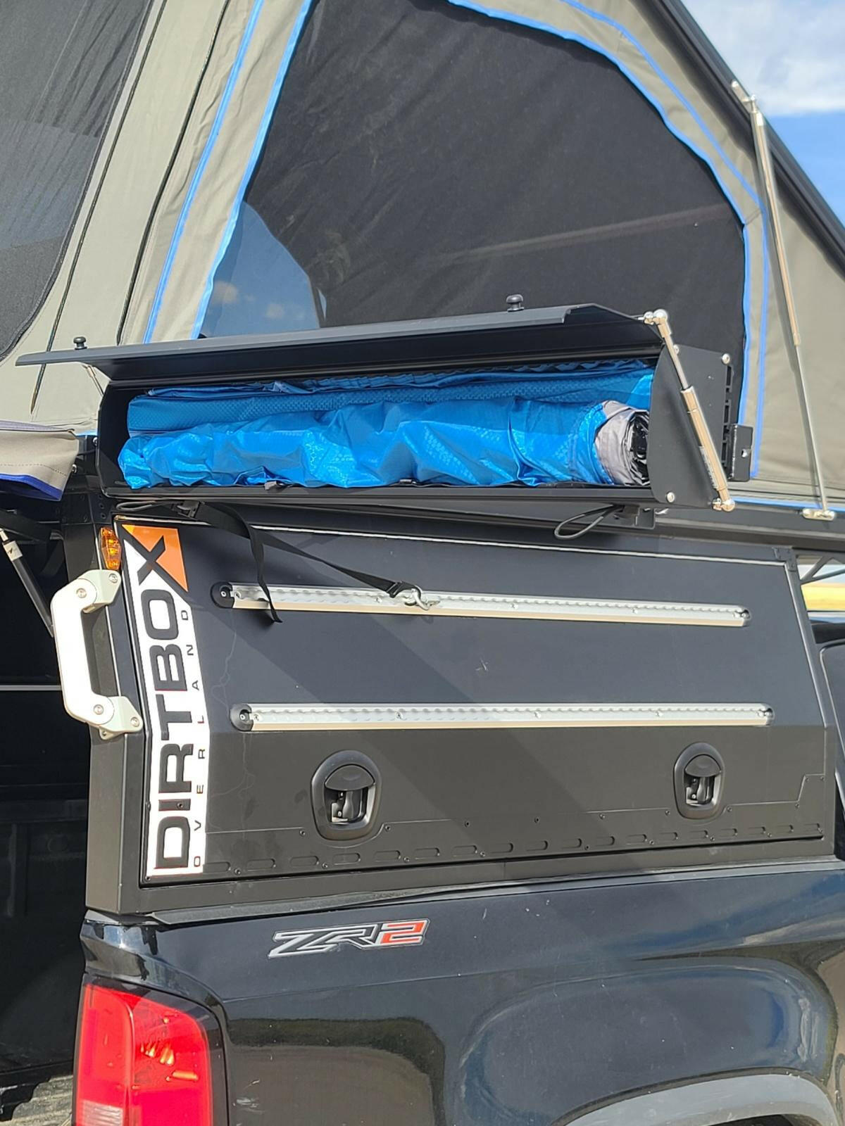 DIRTBOX OVERLAND ULTIMATE CAMP SHOWER & SWING-OUT SYSTEM KIT
