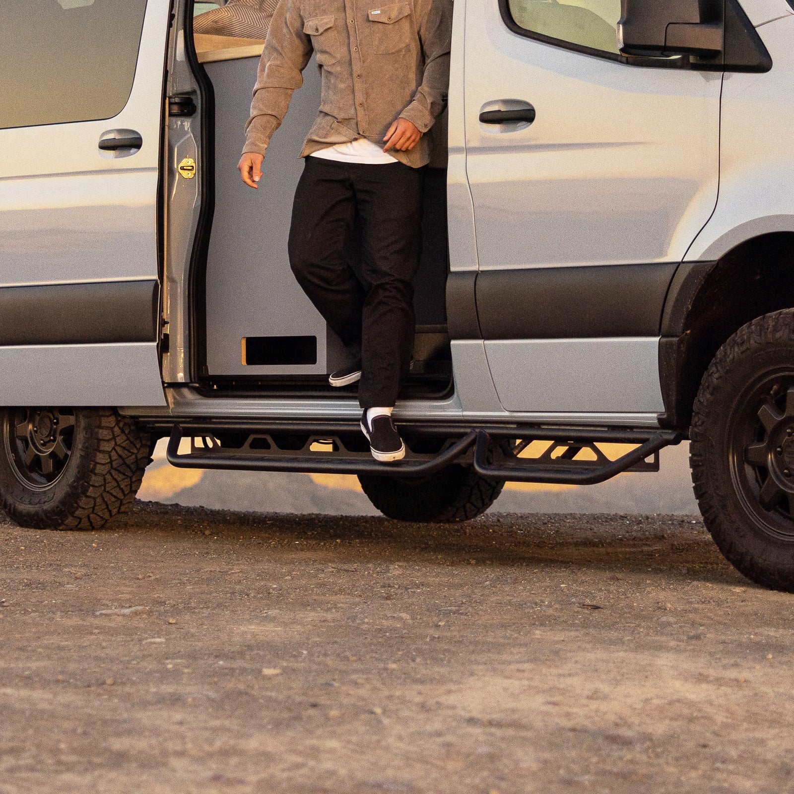 VANSPEED SIDE STEPS & HIGH-TRACTION RUNNING BOARDS