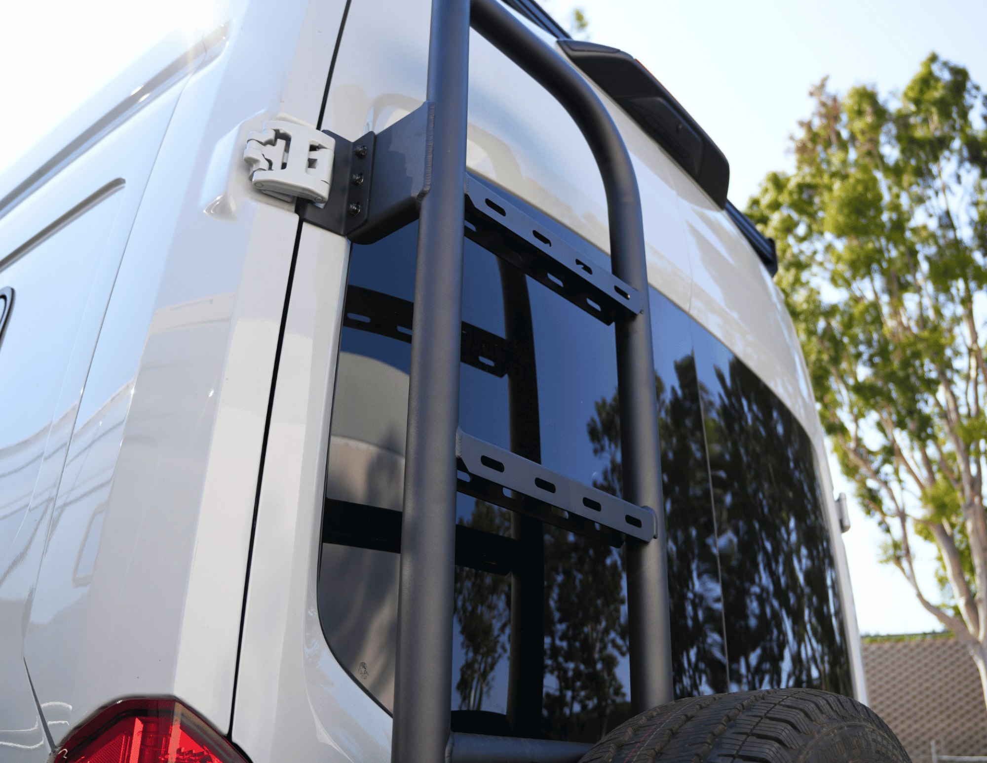 WHITE TOP ADVENTURES REAR DOOR LADDER & TIRE CARRIER (TRANSIT 2015+) - ALUMINUM COMBO