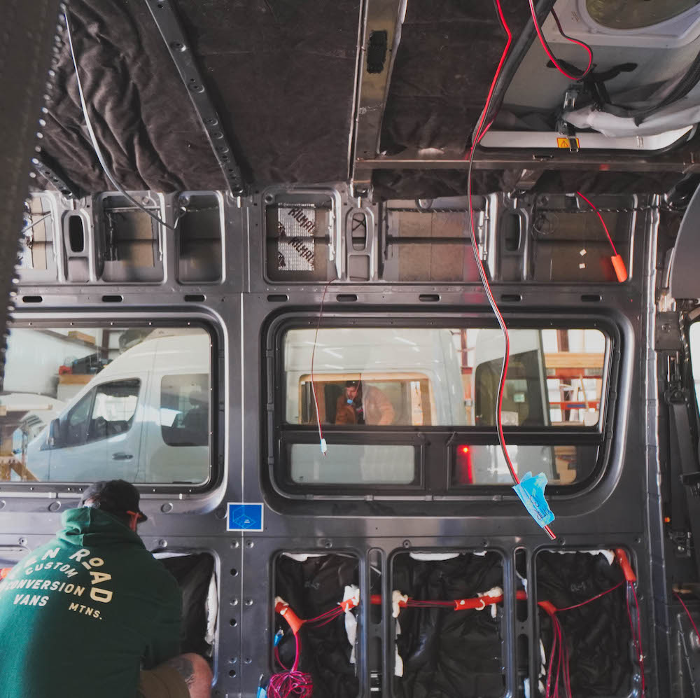 3M™ THINSULATE™ PRE-CUT SPRINTER VAN INSULATION KIT