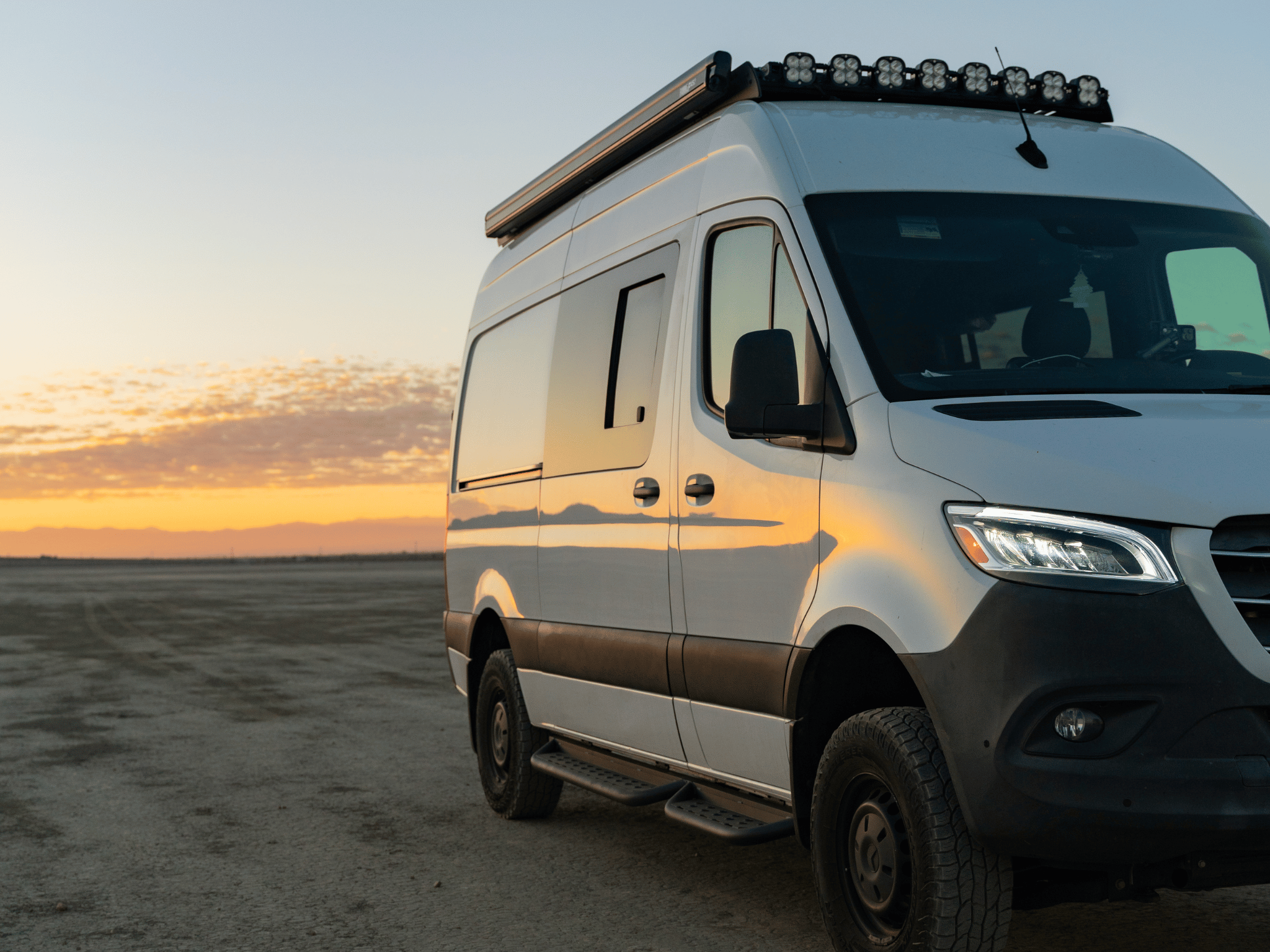 WHITE TOP ADVENTURES SPRINTER SIDE STEPS & HIGH-TRACTION RUNNING BOARDS