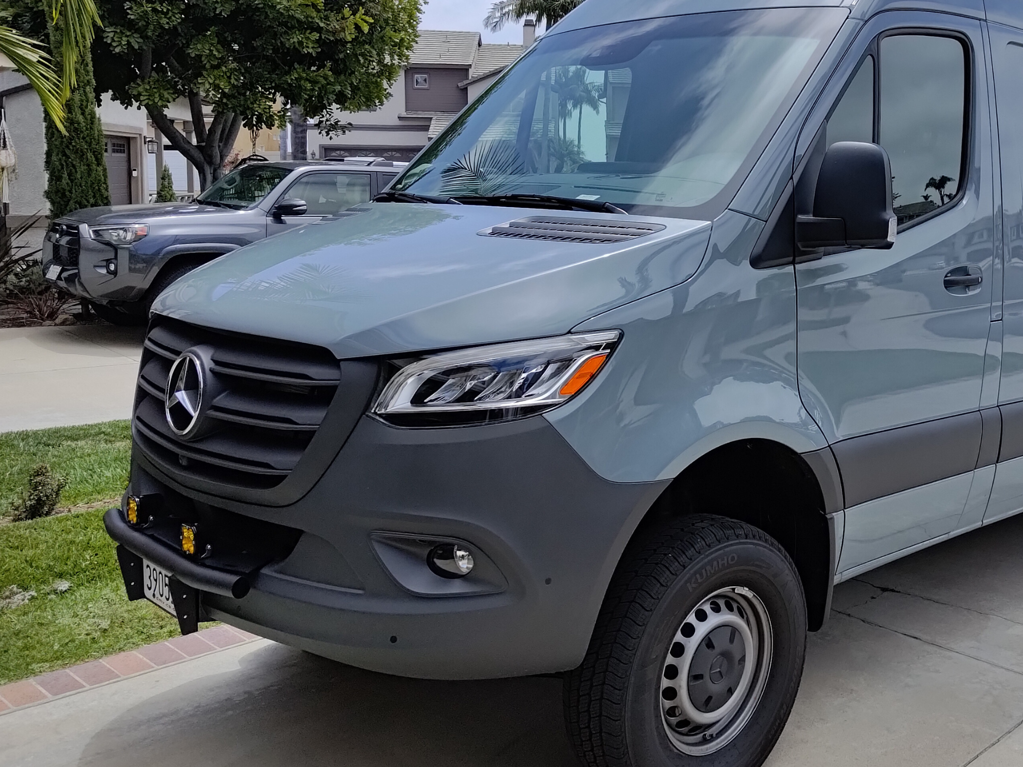 WHITE TOP ADVENTURES® SPRINTER FRONT BUMPER NUDGE BAR LIGHT MOUNT (2019+)