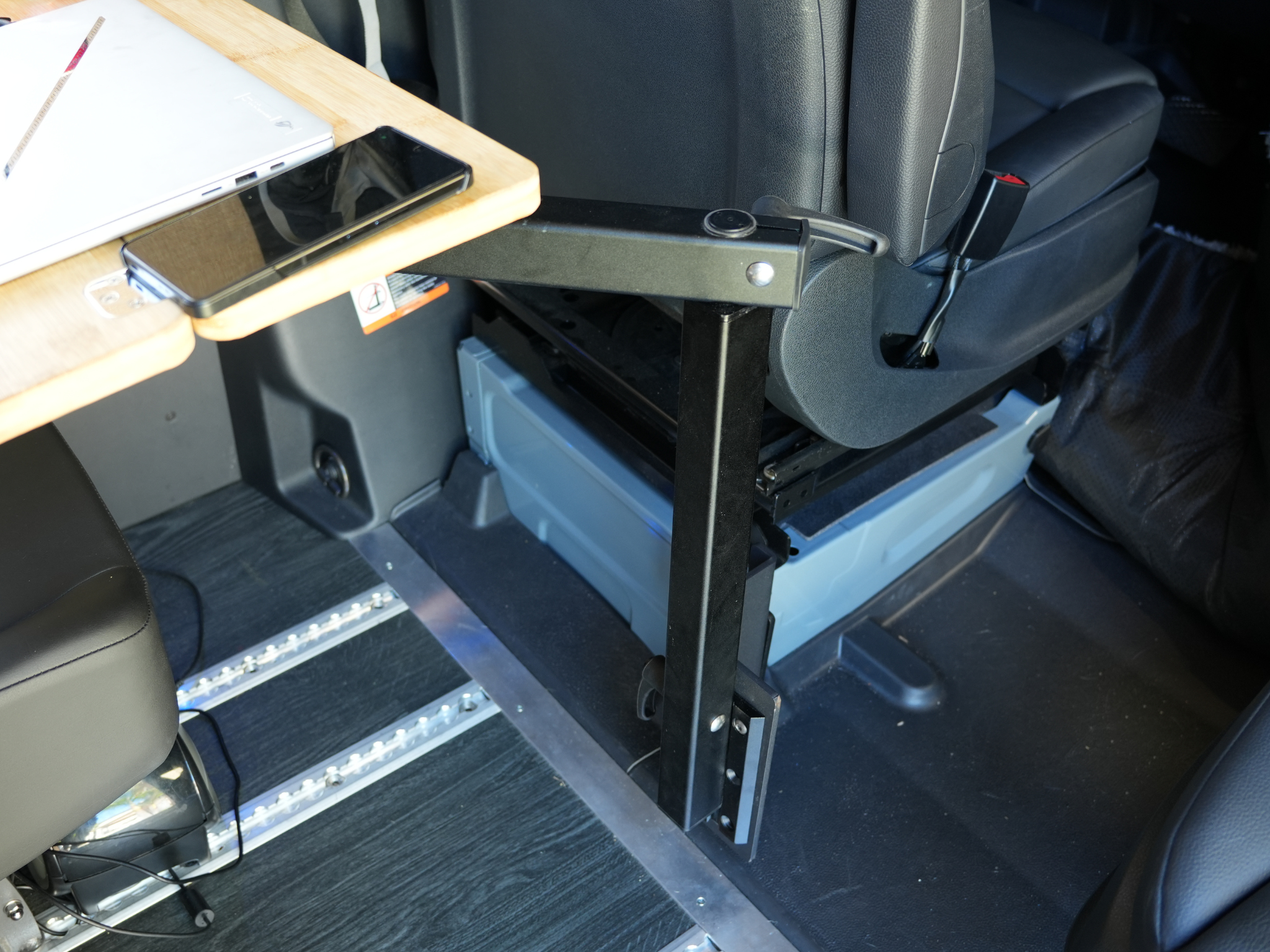 WHITE TOP ADVENTURES® SPRINTER DRIVER B-PILLAR TABLE ADAPTER BRACKET