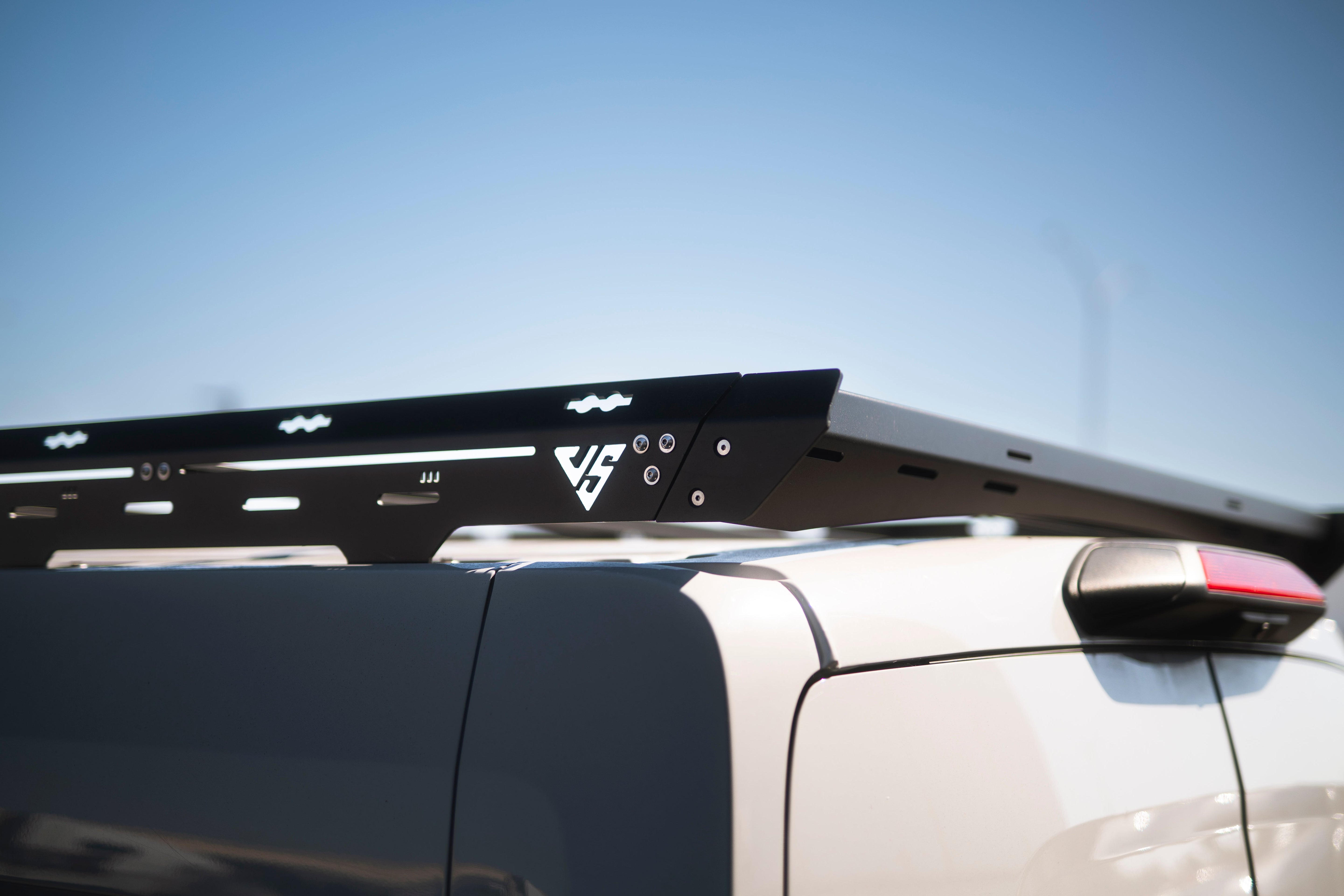 VANSPEED TRANSIT 148" HIGH ROOF SCOUT RACK - PREMIUM MODULAR AERODYNAMIC PLATFORM