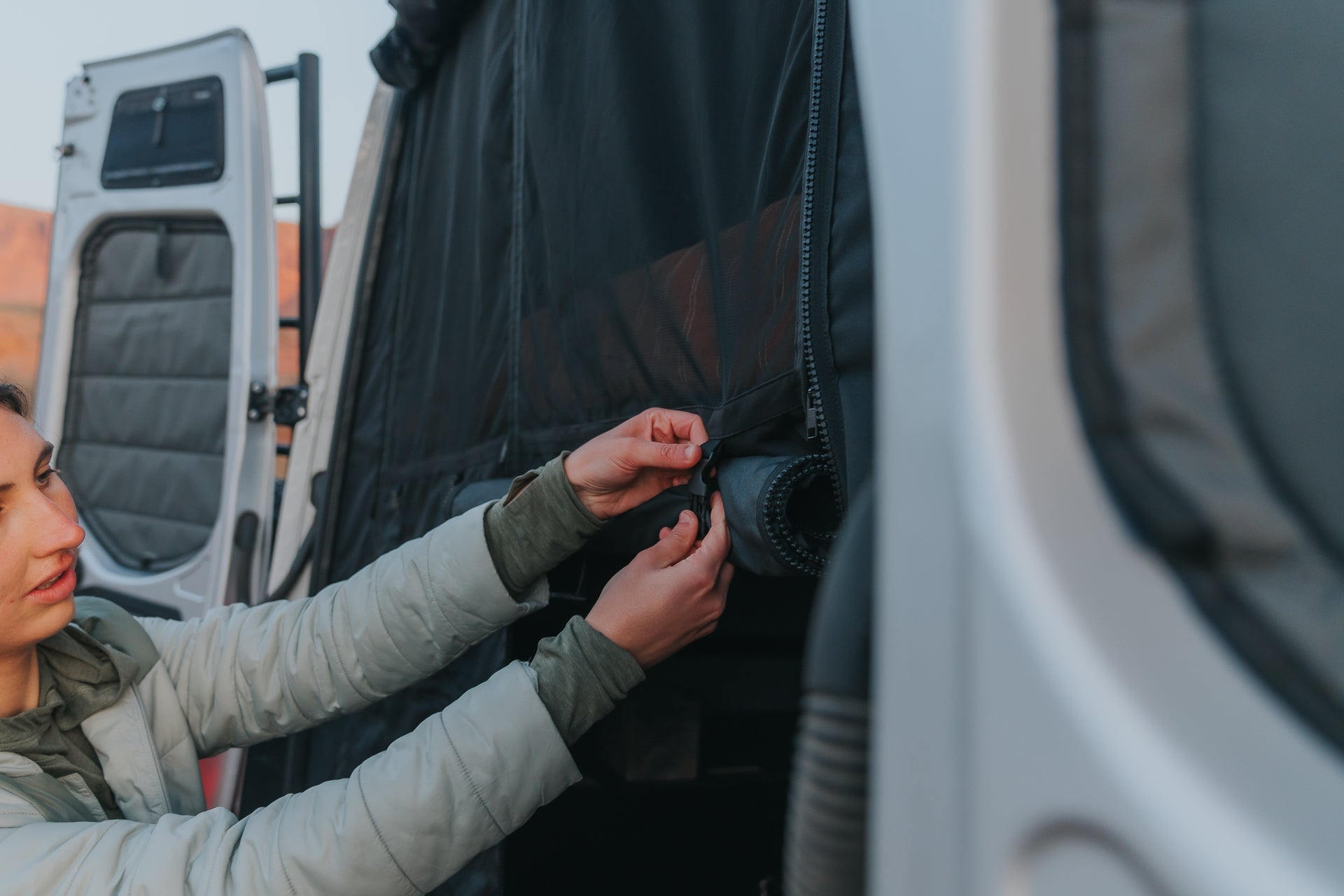 VanEssential Mercedes Sprinter Bug Screen - Rear Door - Rear-Door Airflow