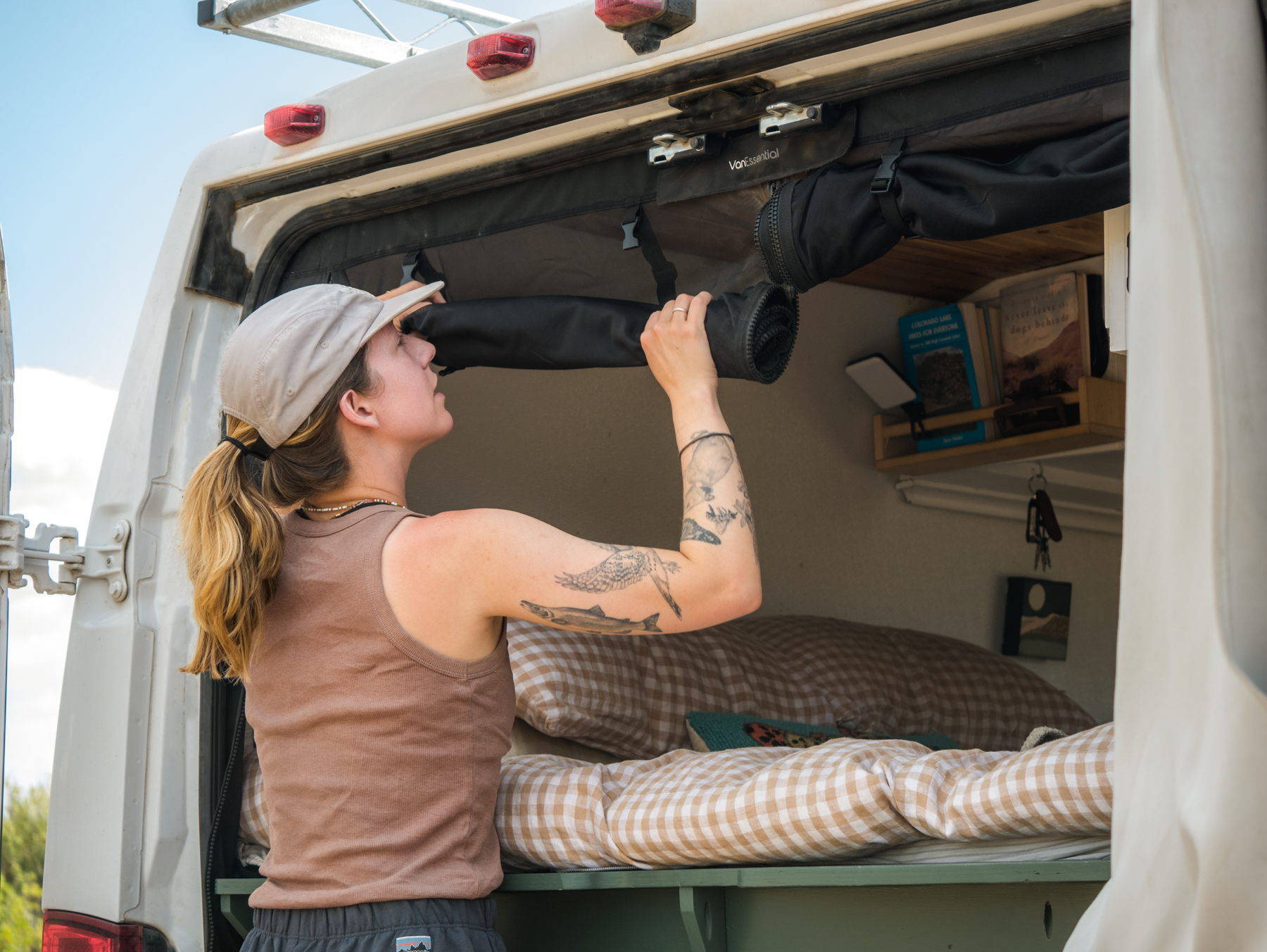 VanEssential Ram Promaster Bug Screen - Rear Door - Rear-Door Airflow