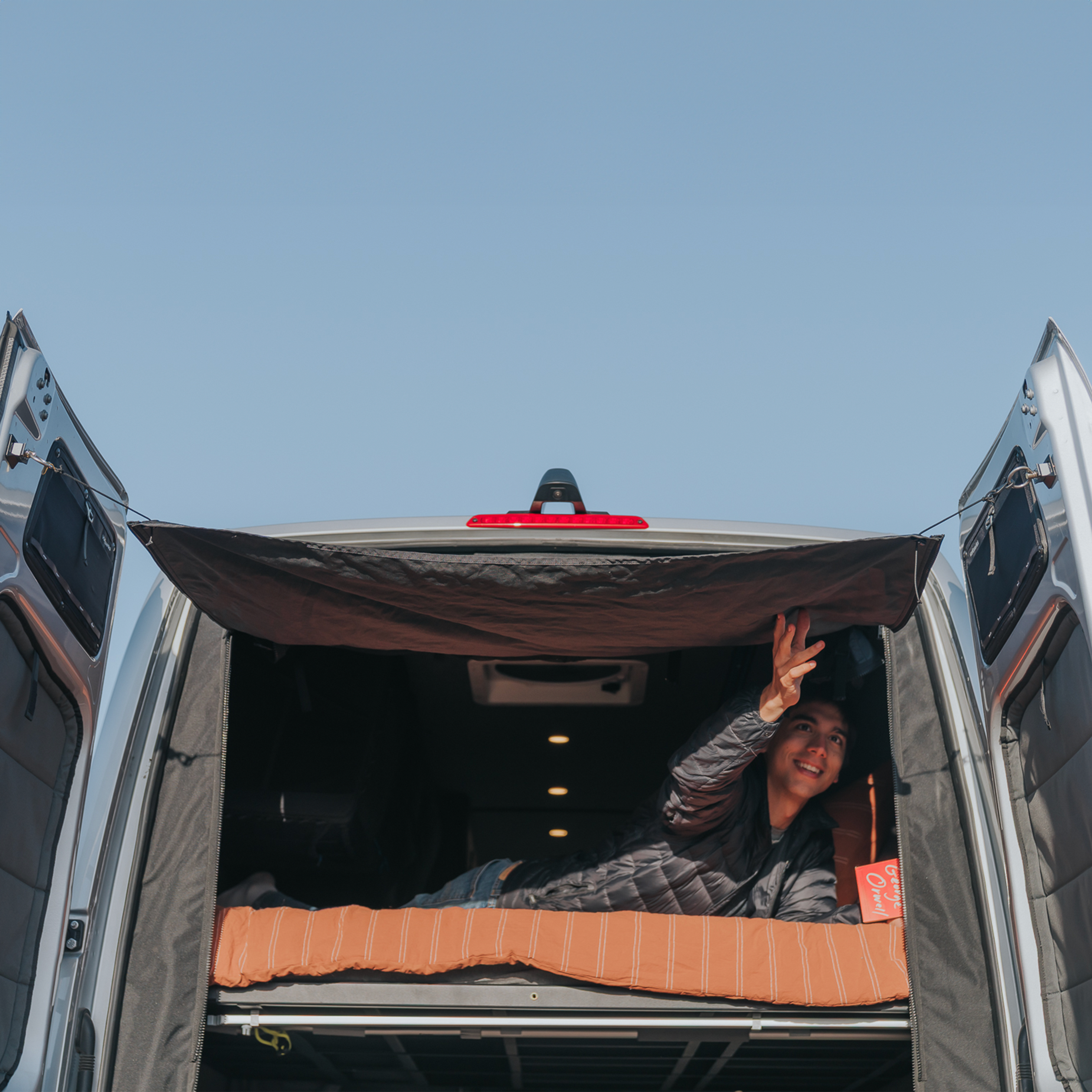 VanEssential Mercedes Sprinter Bug Screen - Rear Door - Rear-Door Airflow