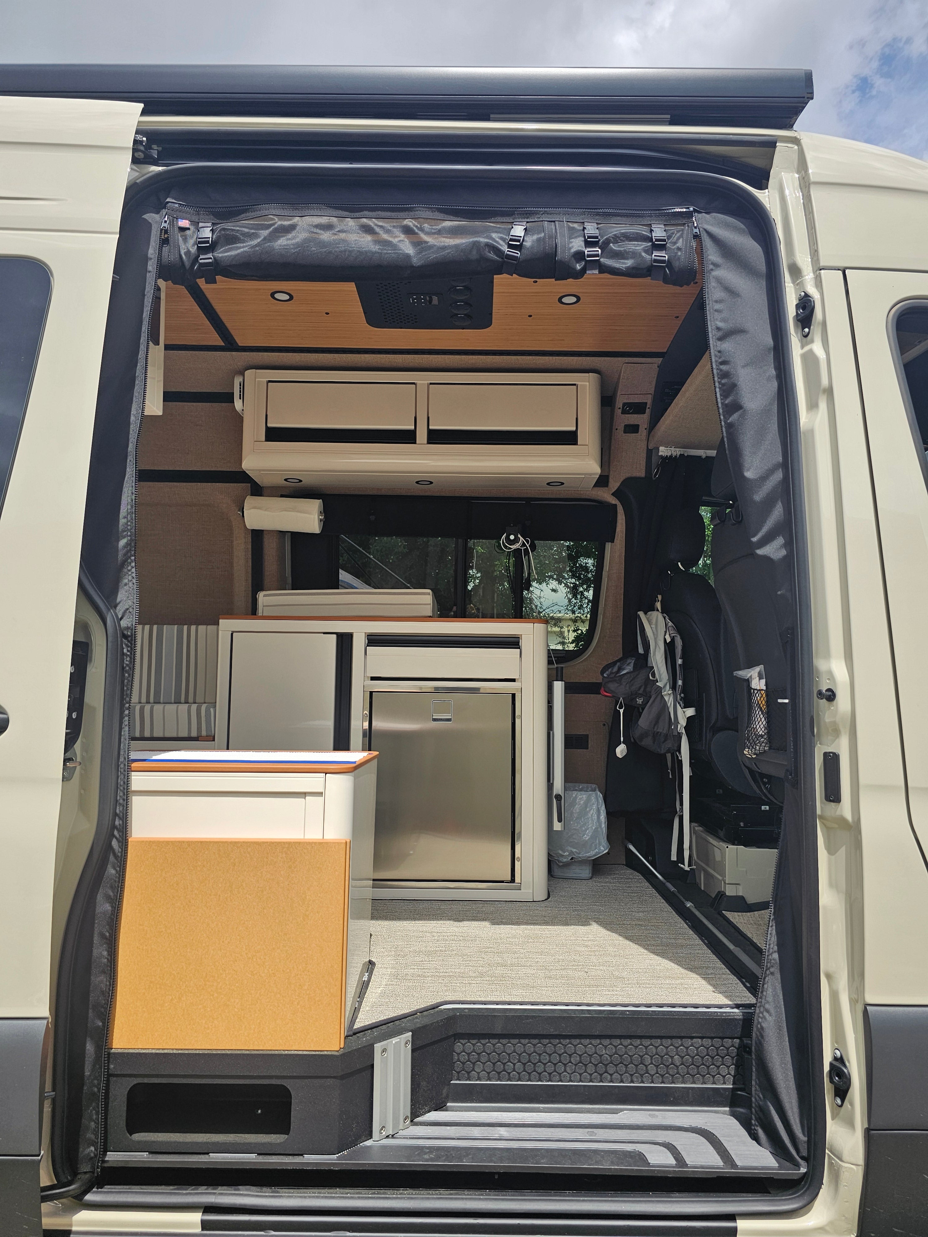 The Bug Wall Sprinter 2025+ Sliding Screen - New-Latch Fit