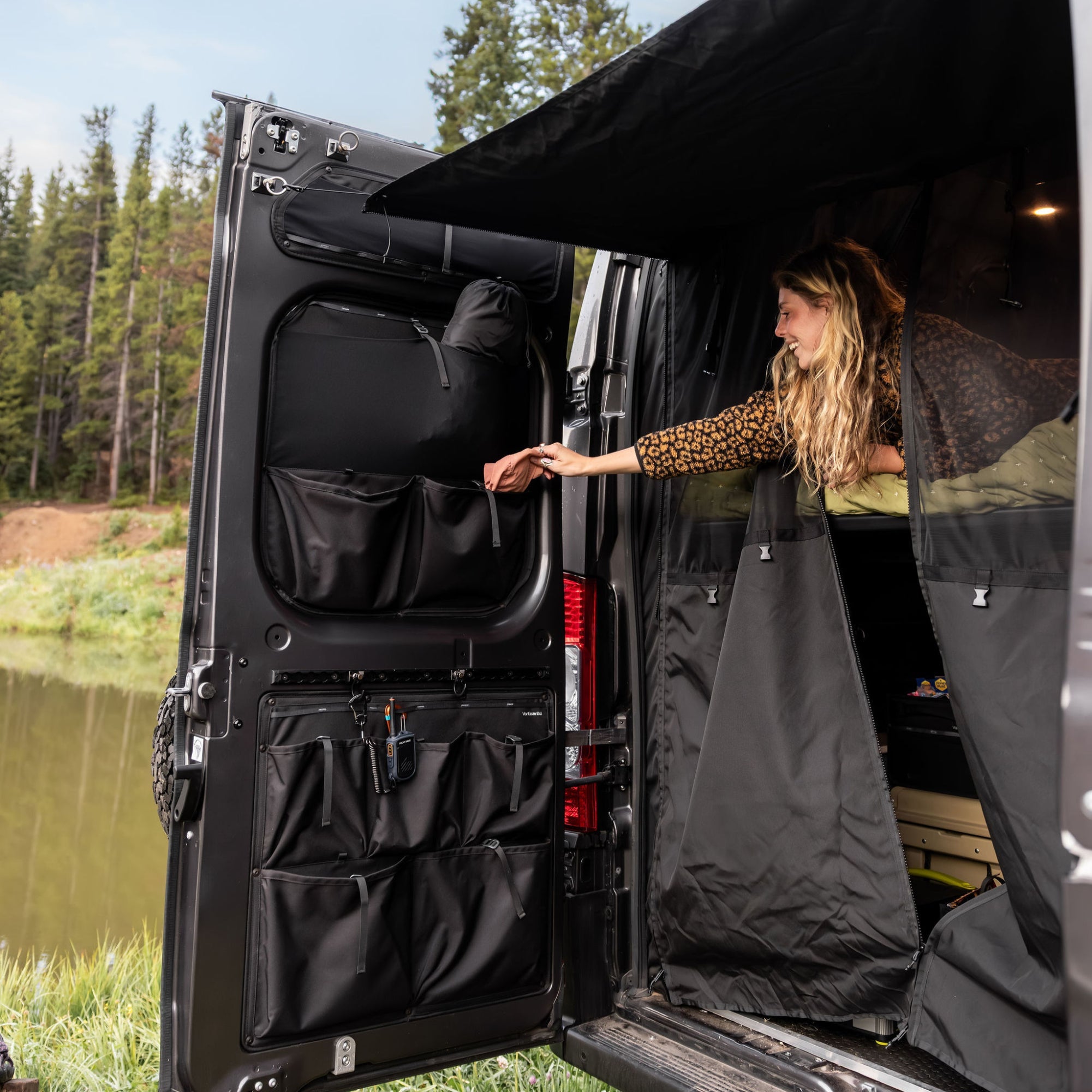 VanEssential Ram Promaster Bug Screen - Rear Door - Rear-Door Airflow