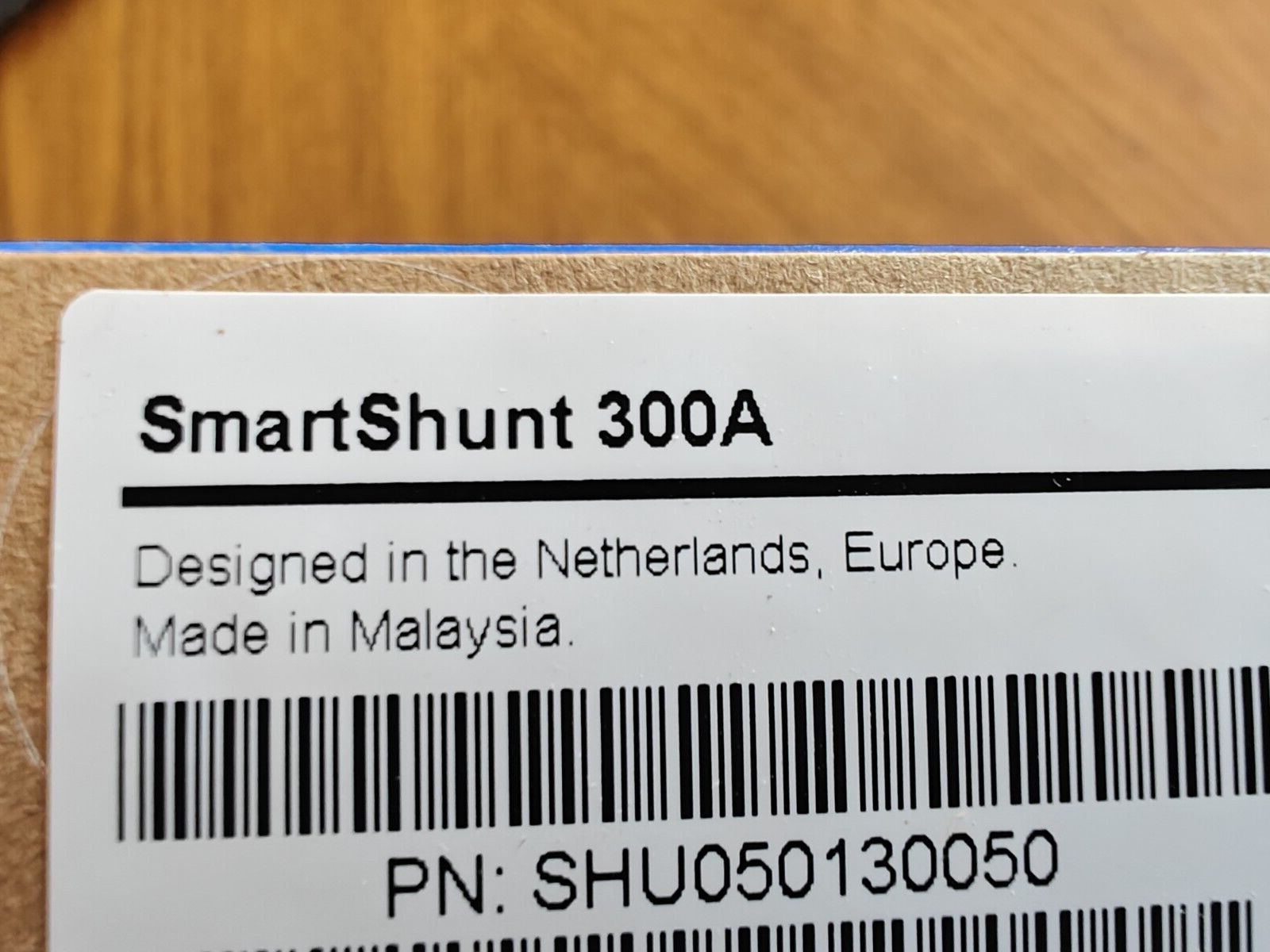 Victron SHU050130050 SmartShunt 300A Battery Monitor Smart Shunt Bluetooth - Battery Monitoring