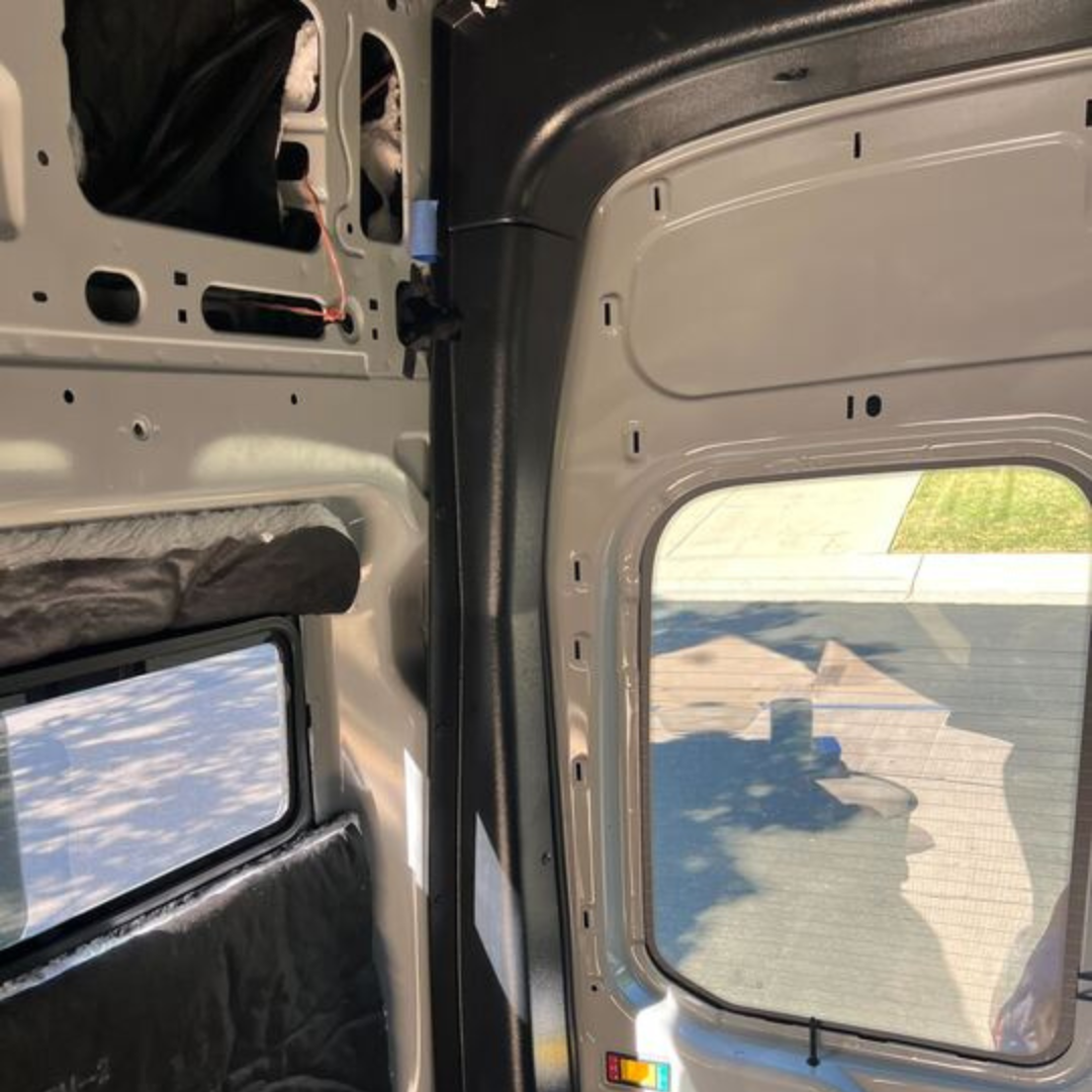 ABS MID ROOF D-PILLAR TRIM KIT
