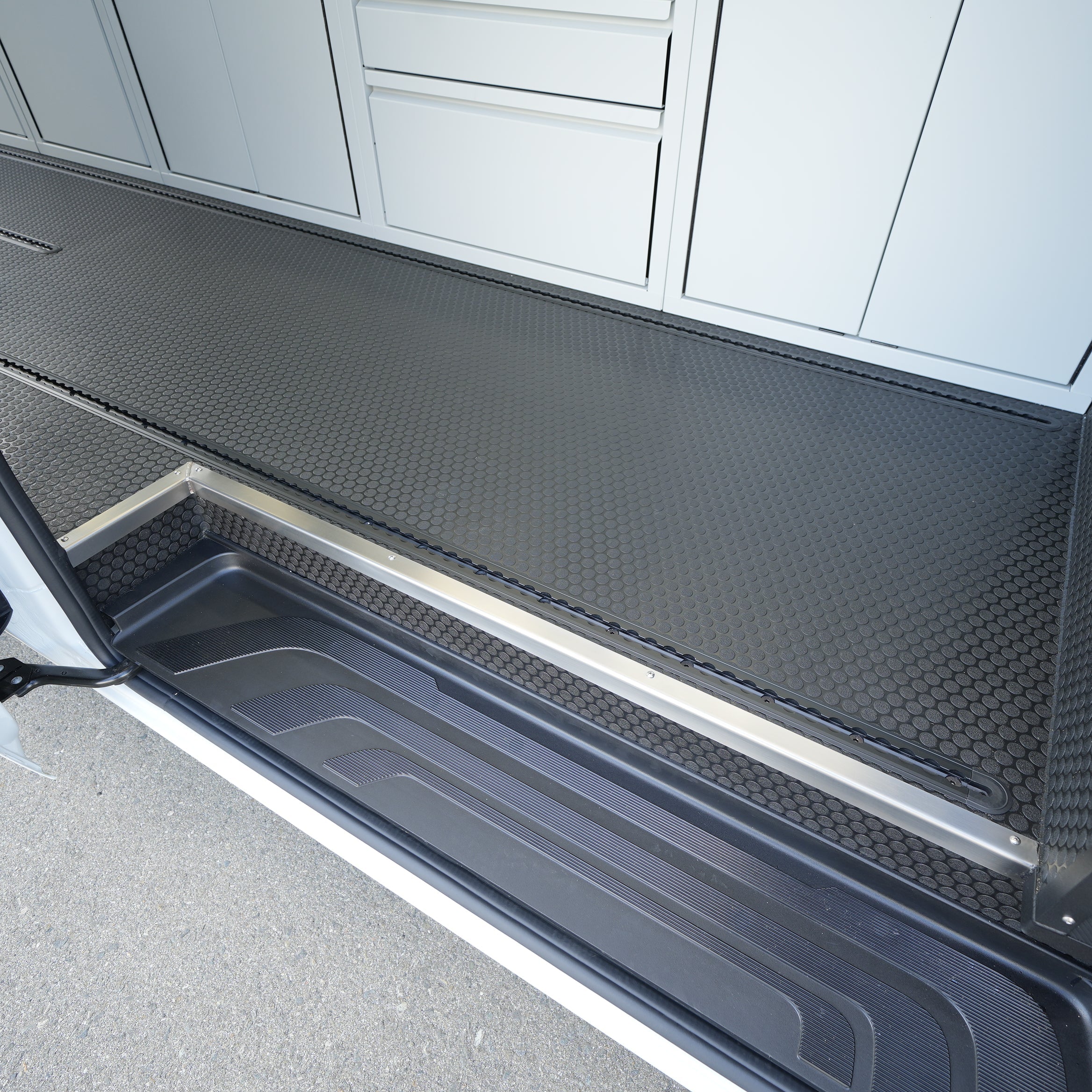 RB Components 2007+ Sprinter Slider Step Trim - 3/4-Inch Floor
