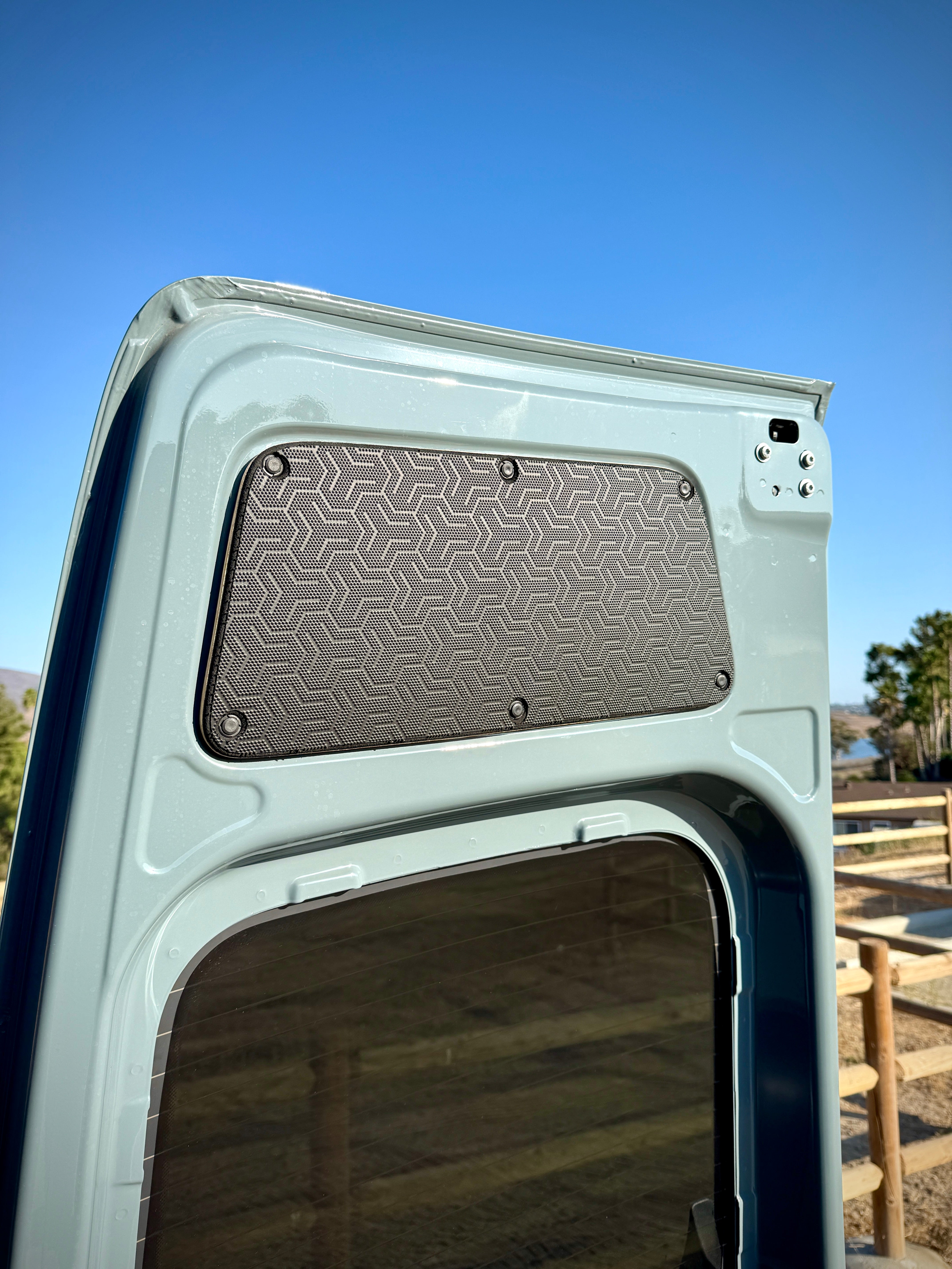SANDY VANS SPRINTER SLIDER DOOR PANEL (TETRAPOD DESIGN) - 2007+