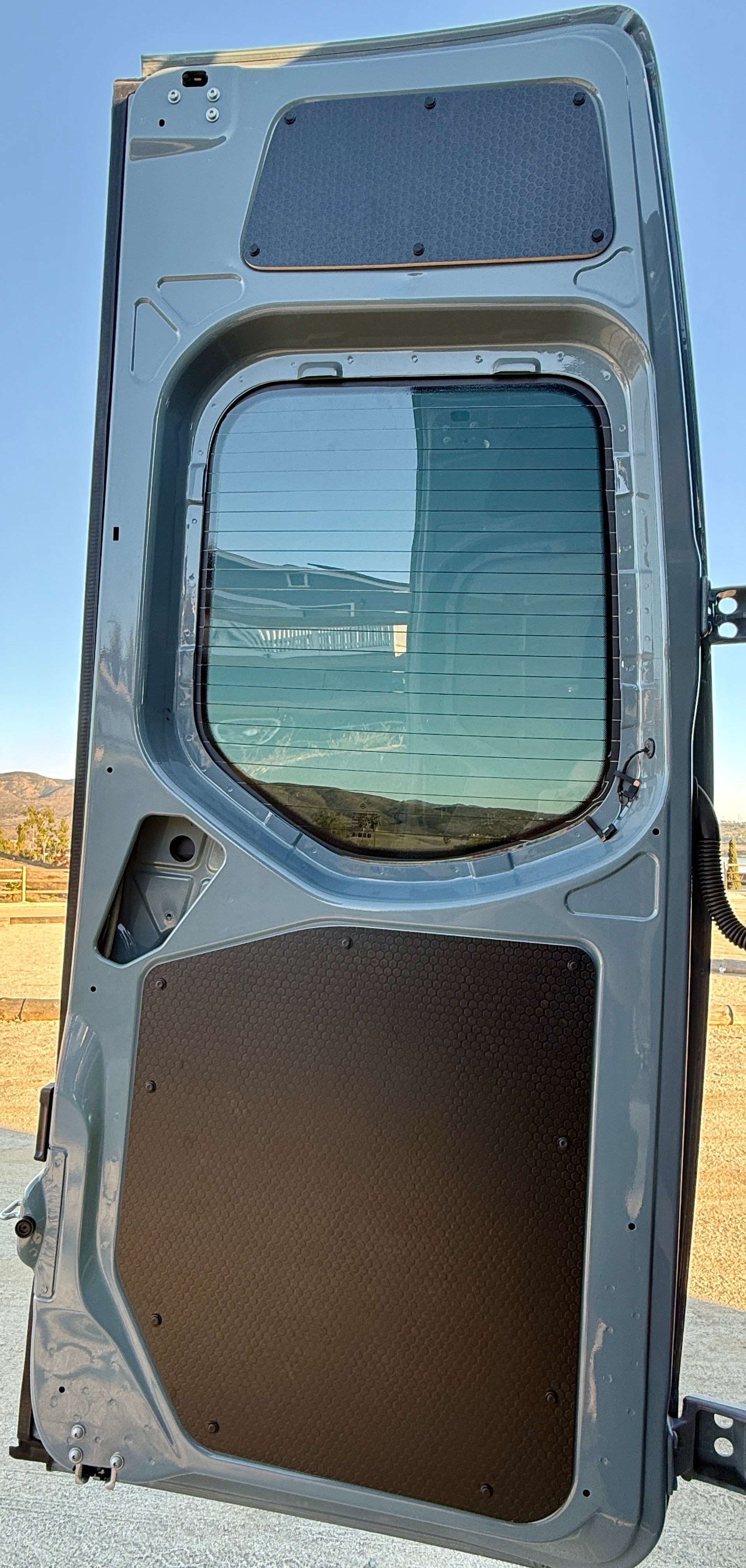 Sandy Vans Sprinter Lower Rear Door Panels (Black-Hex)