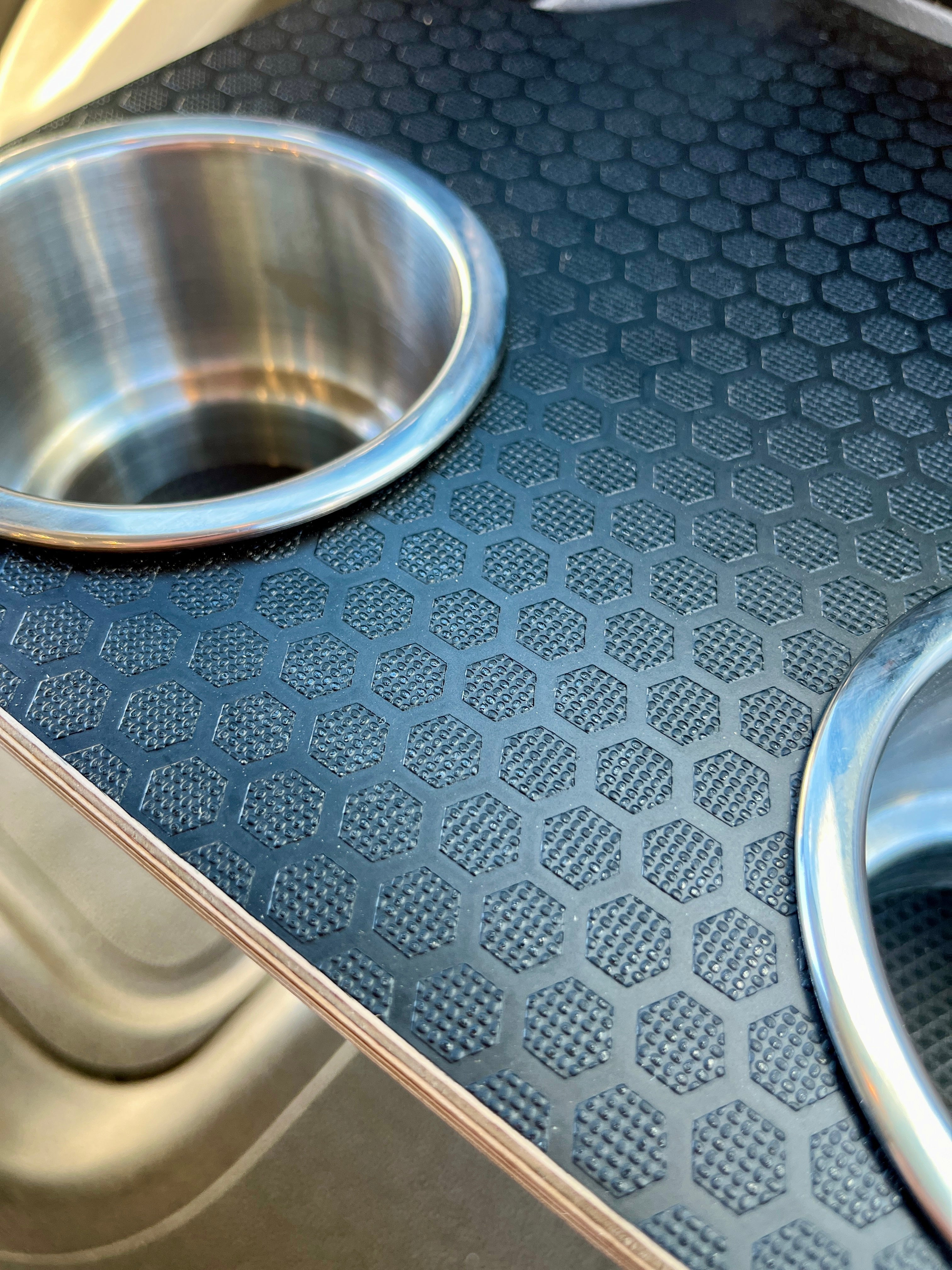 Cactus Creations Sprinter Cupholder Snack Tray-Black Hex (NCV3 2006-2018)