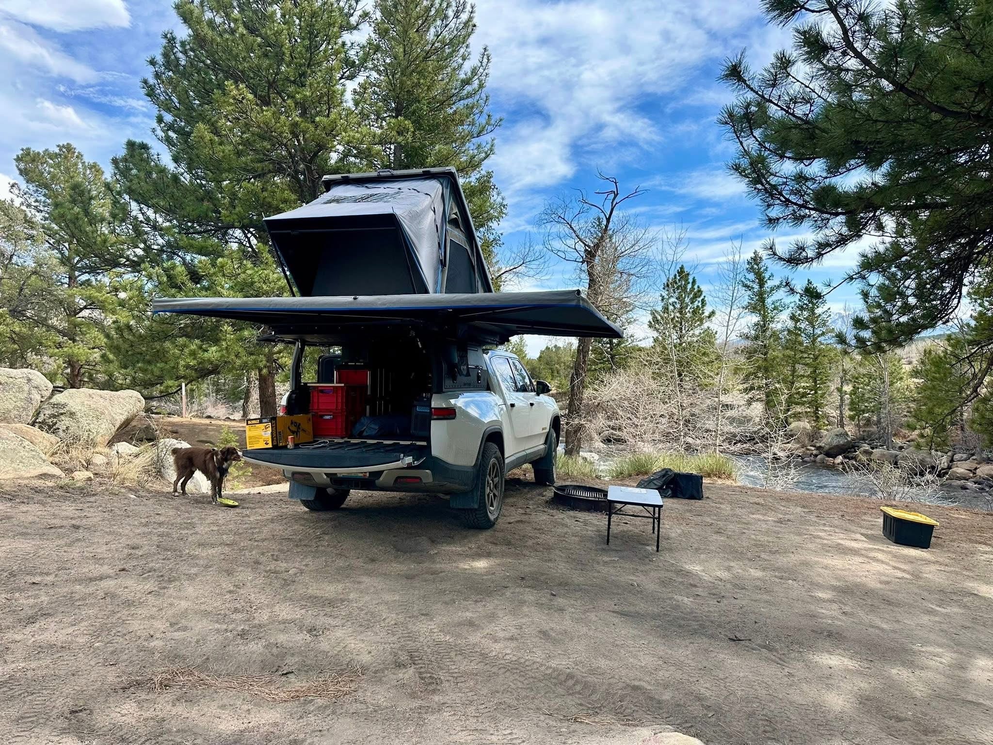 DIRTBOX FREE-STANDING 270-DEGREE AWNING