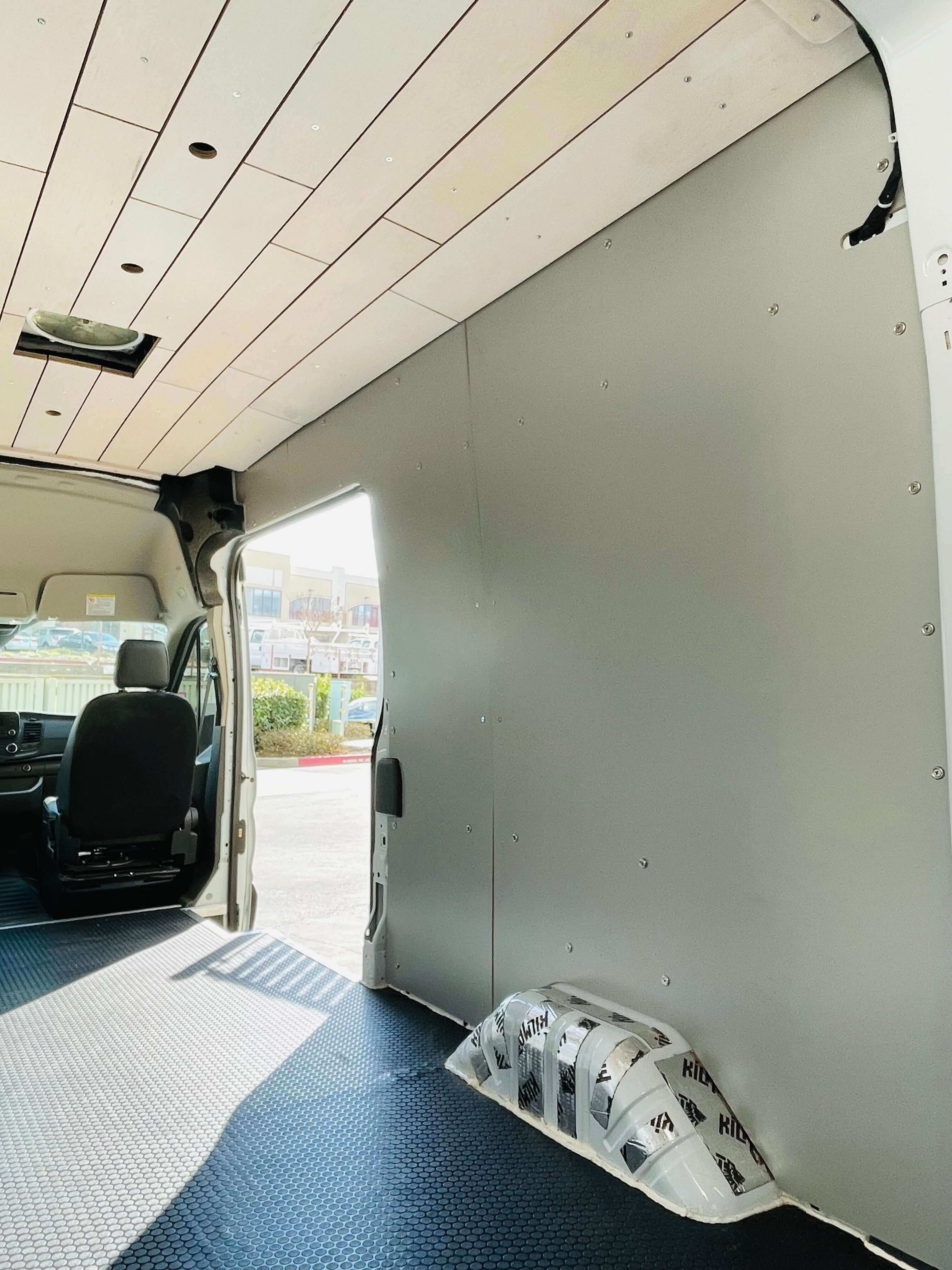 UNAKA GEAR CO. FORD TRANSIT WALL PANEL KIT