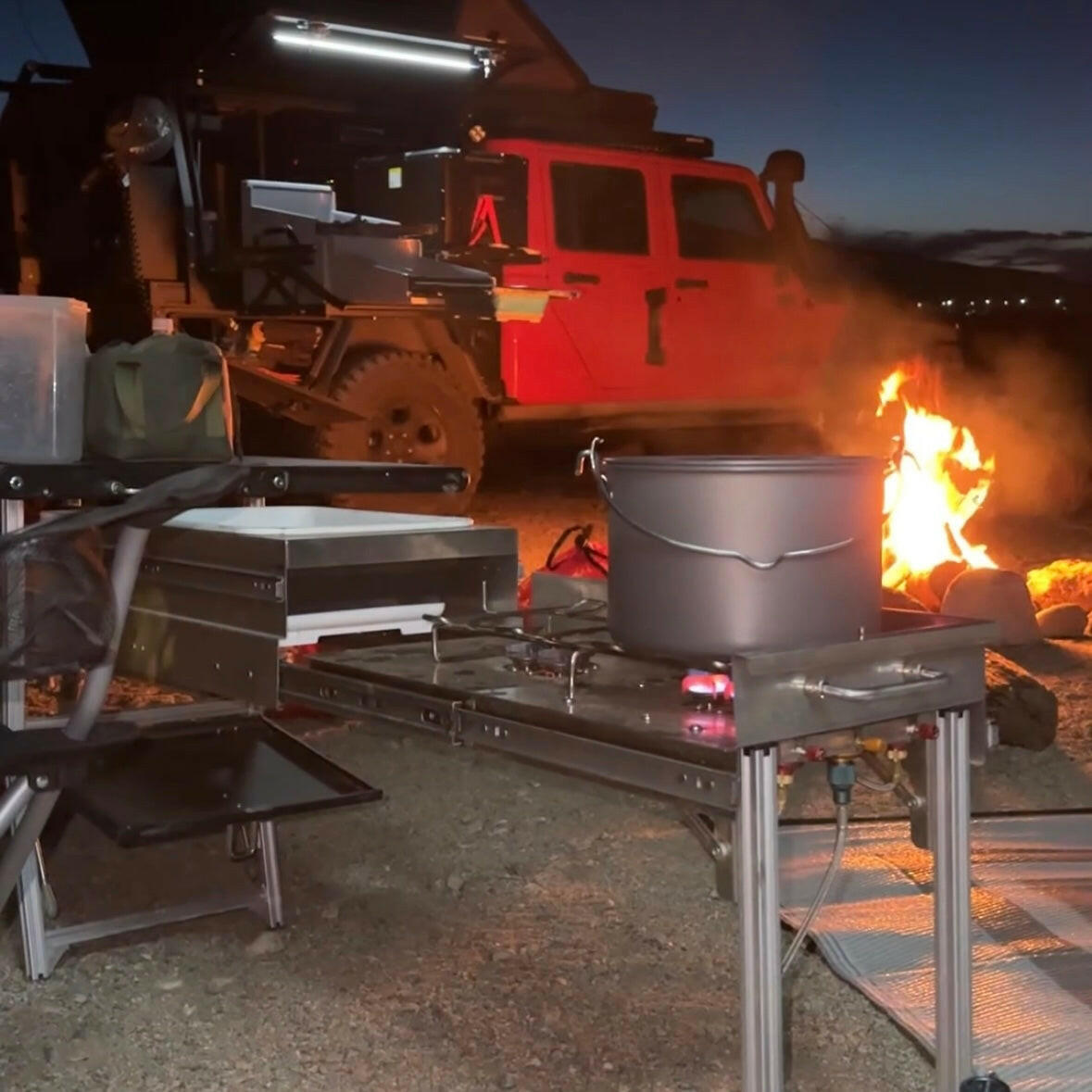 DIRTBOX OVERLAND QUICK DEPLOY GROUND KITCHEN