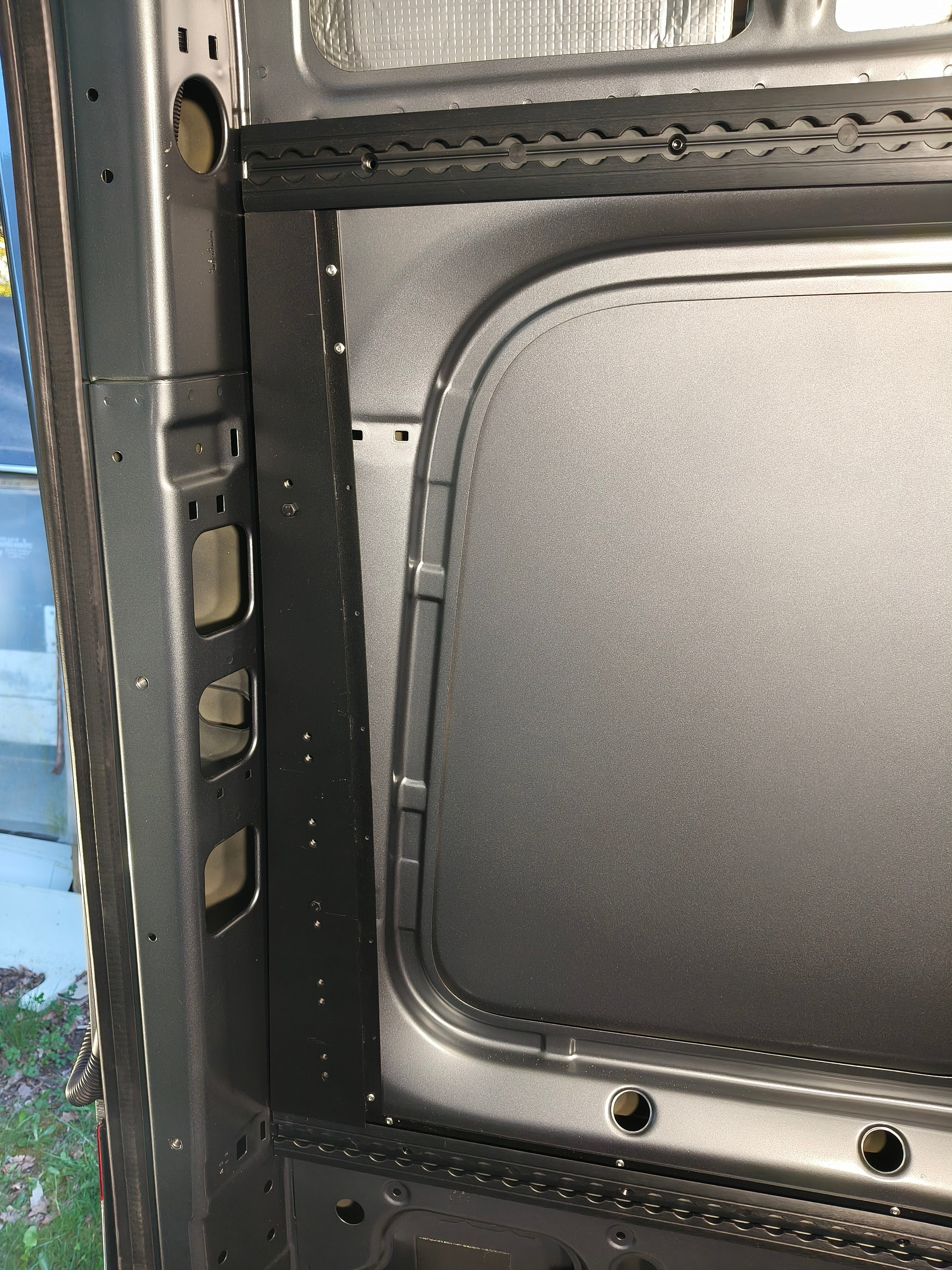 Tec Vanlife 2019+ Sprinter Wall Plate L-Track Kit - Structural Mounting