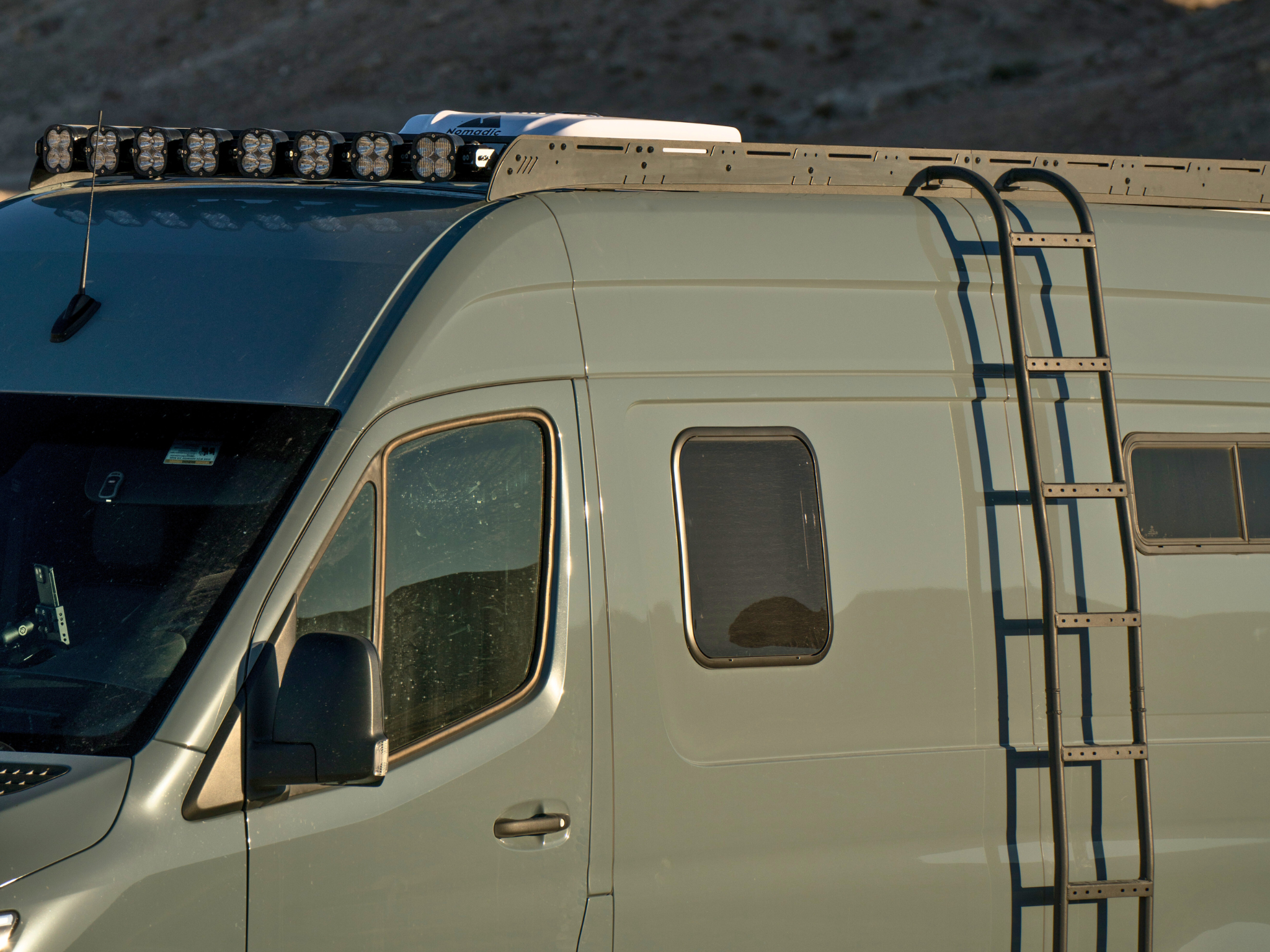 WHITE TOP ADVENTURES® SPRINTER STRATA SIDE LADDER