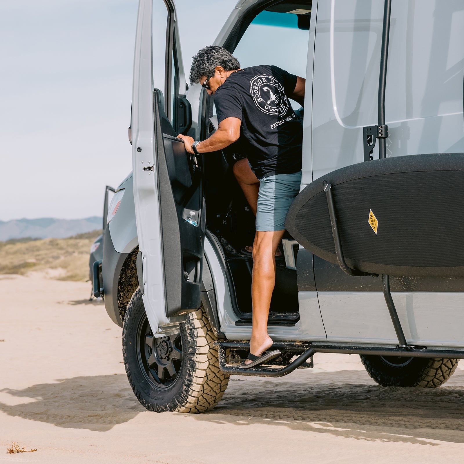 VANSPEED SIDE STEPS & HIGH-TRACTION RUNNING BOARDS