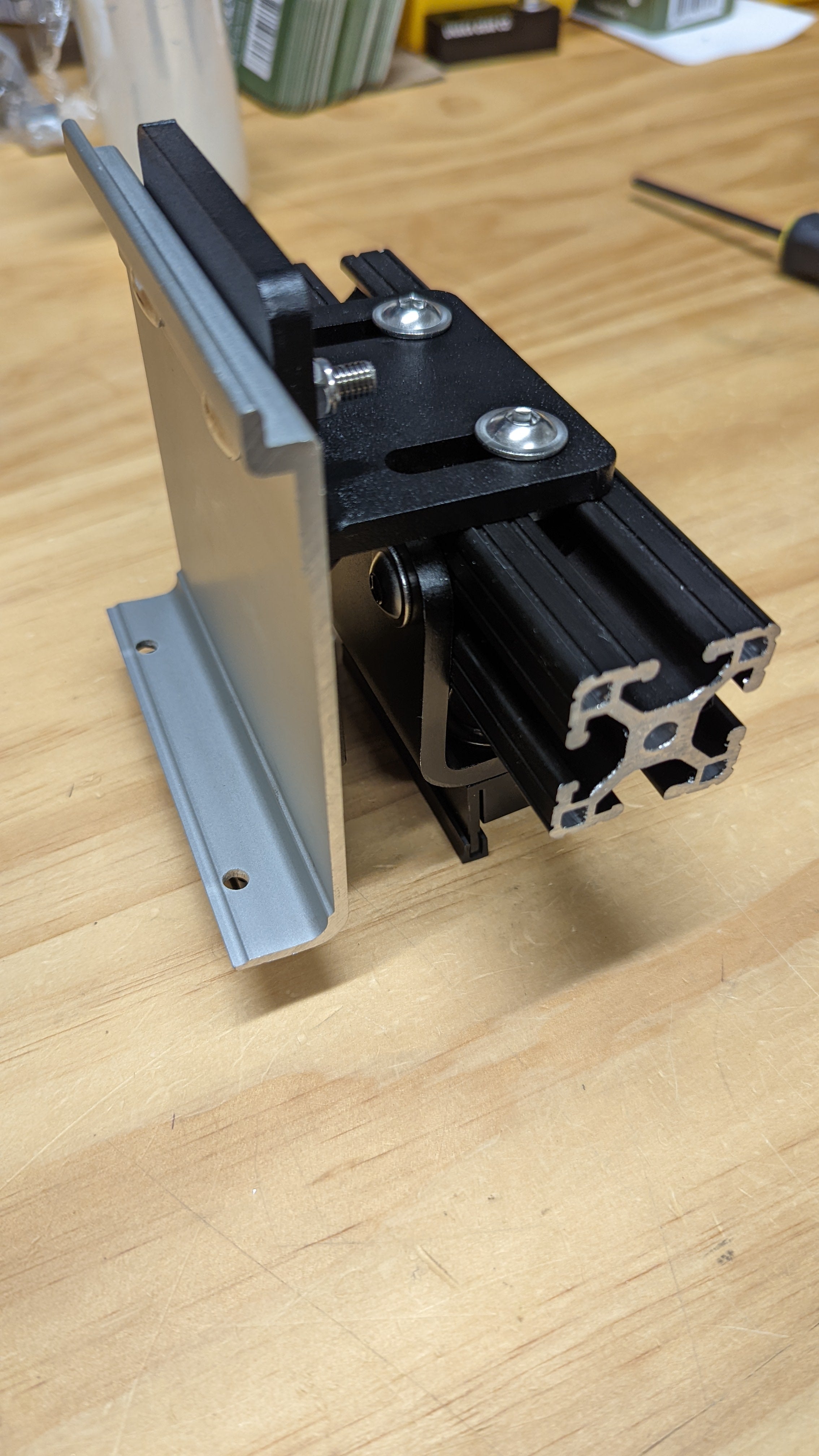 UNAKA GEAR CO. F45S AWNING MOUNTING BRACKETS