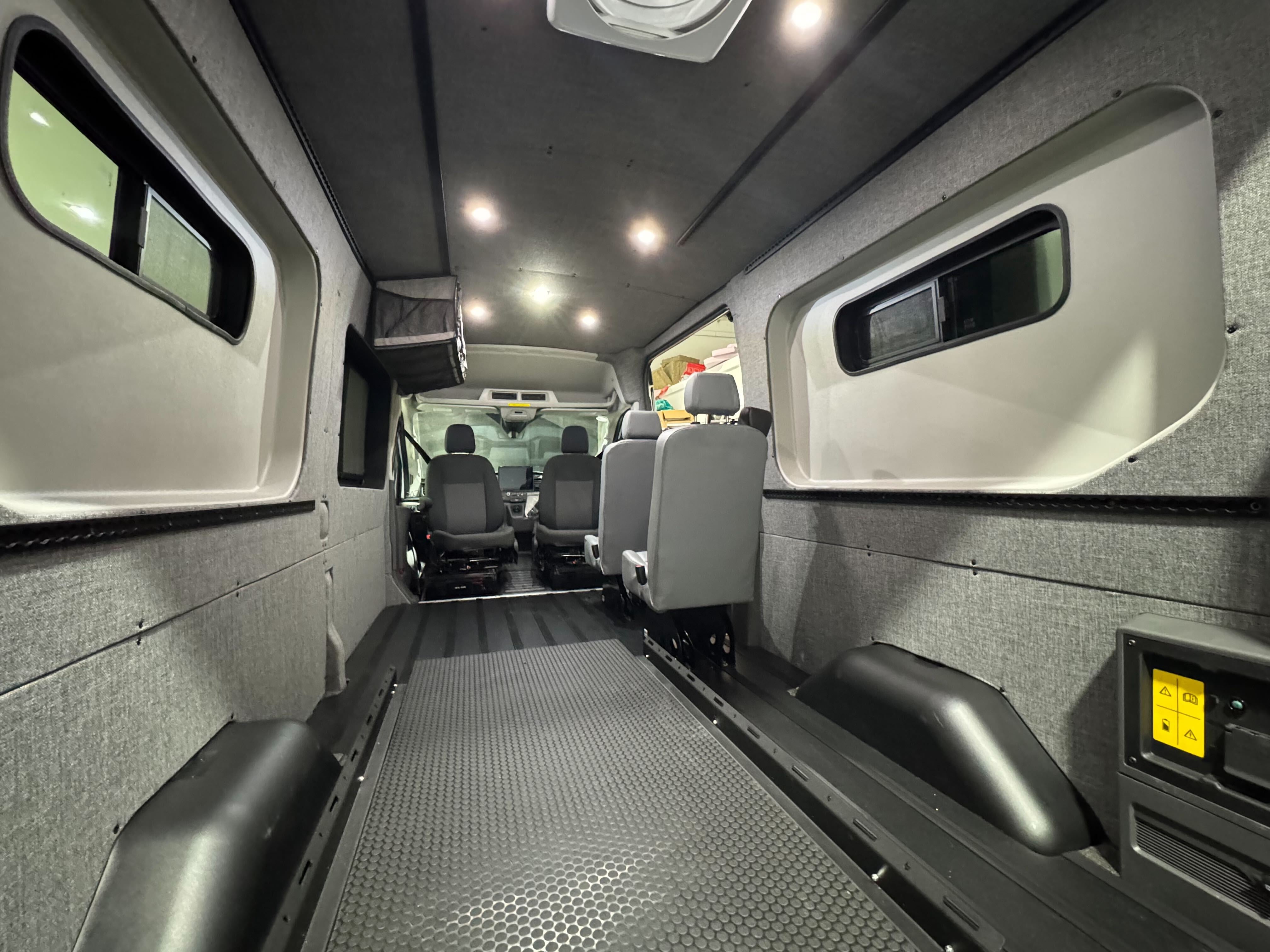 UNAKA GEAR CO. FORD TRANSIT INNIE SLEEPER CAPSULE POCKET (PASSENGER-SIDE)