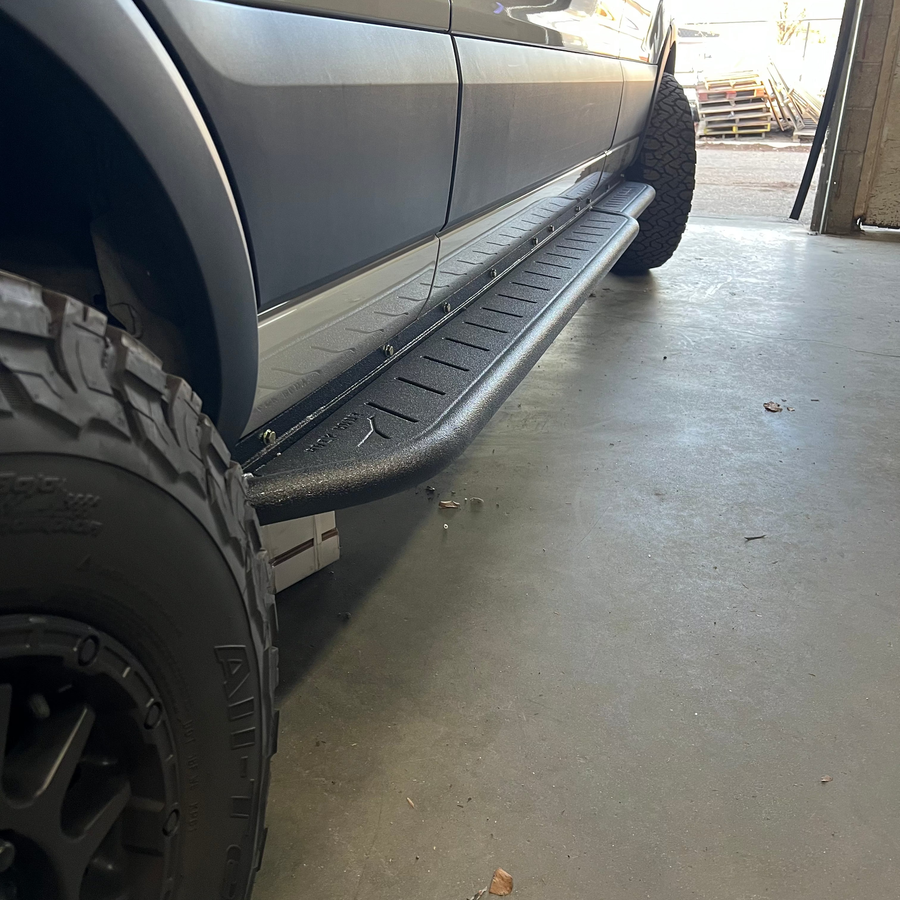 AVATAR OFF-ROAD ROCKBODY SIDE STEPS